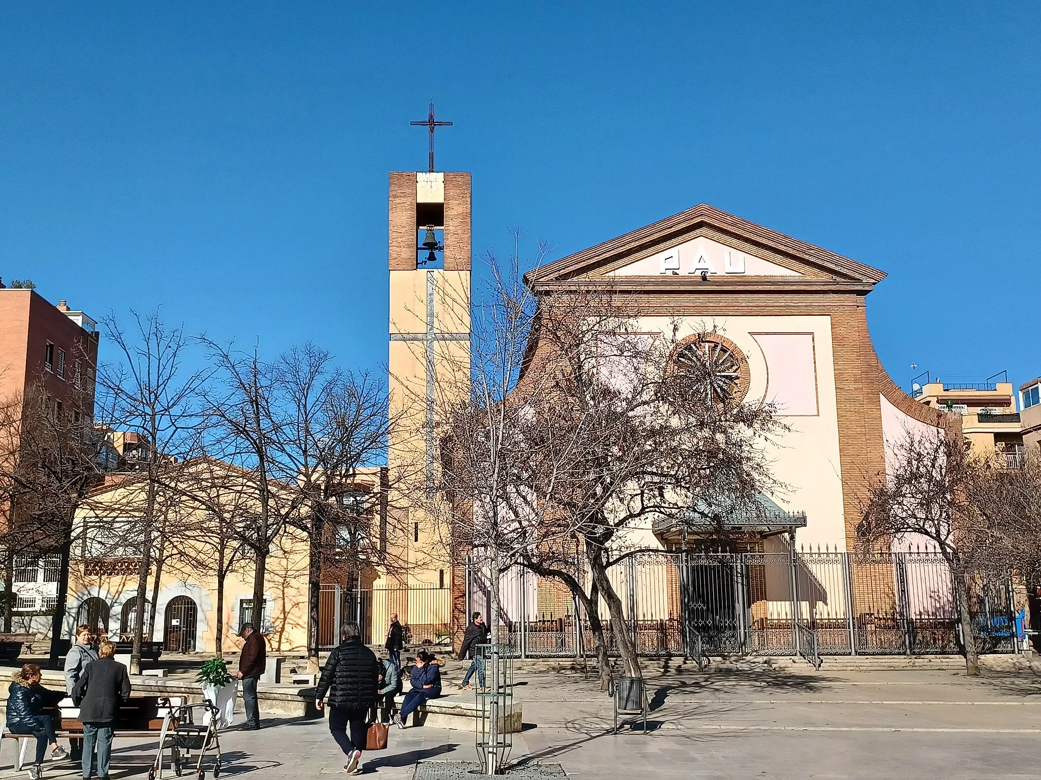 Photo showing: Santa Maria, Barberà del Vallès. Vista de la plaça