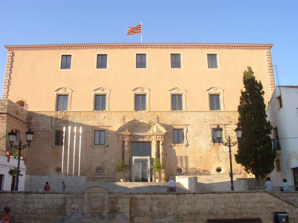 Photo showing: Castell de Torredembarra on actualment hi tenen la seu de l'ajuntament.