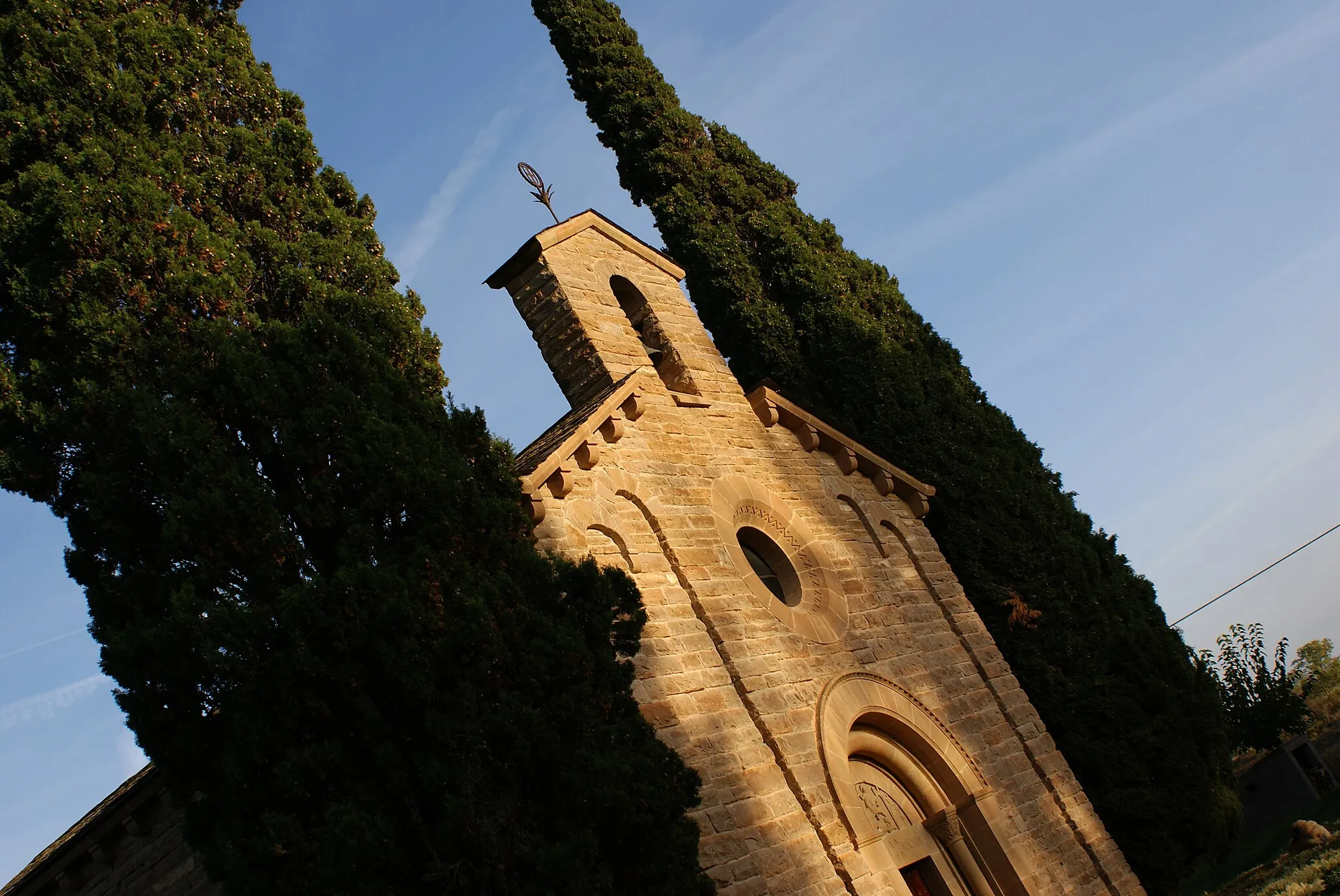 Photo showing: Ermita ubicada en la finca rústica Sant Jordi de Mollé en el municipio de La Sentiu de Sió.