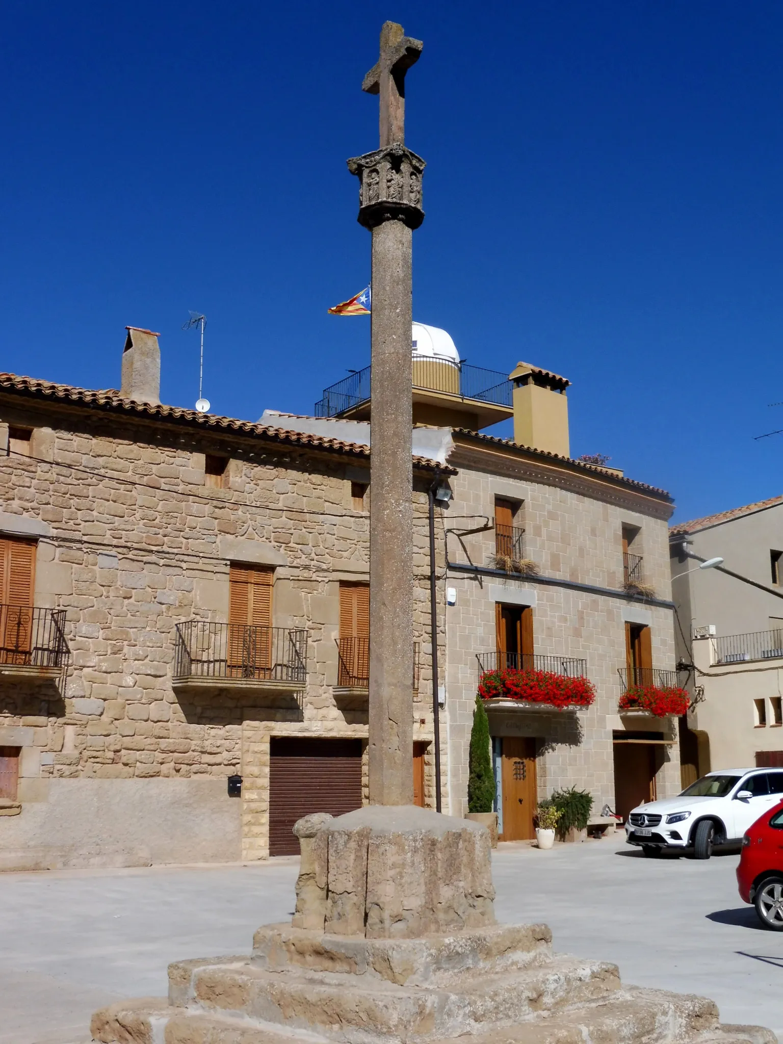 Photo showing: Creu de terme d'Ossó de Sió