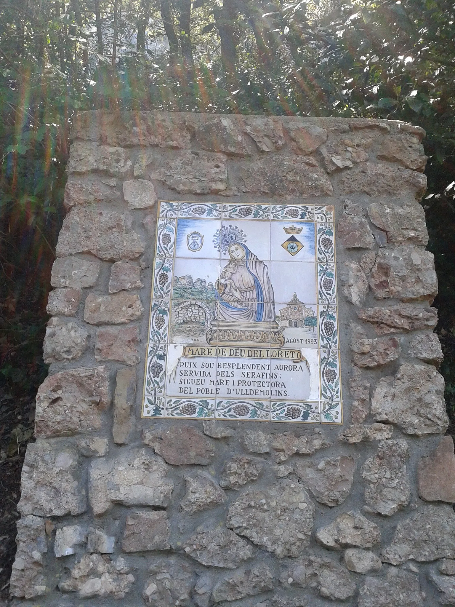 Photo showing: Decorated tiles in Camí dels Degotalls, Montserrat mountain, Catalonia