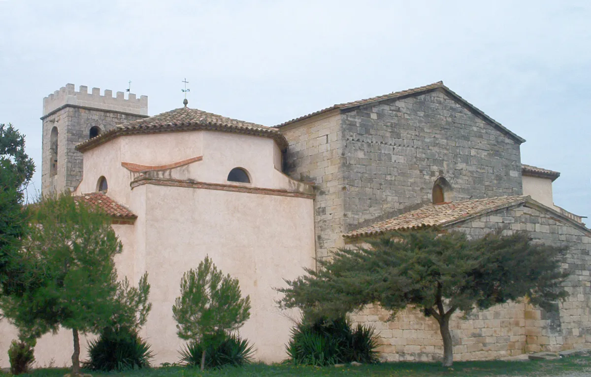 Photo showing: Part posterior església de Vimbodí, Conca de Barberà