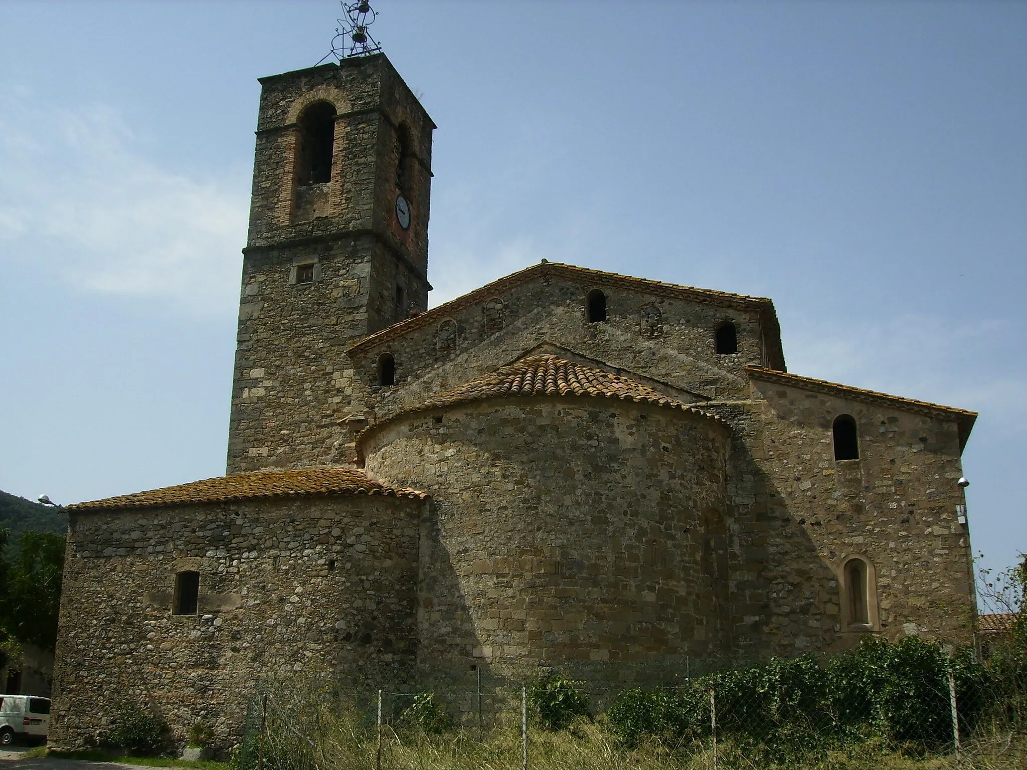 Photo showing: Santa Maria Church in Argelaguer (Catalonia) - Apse and bell tower