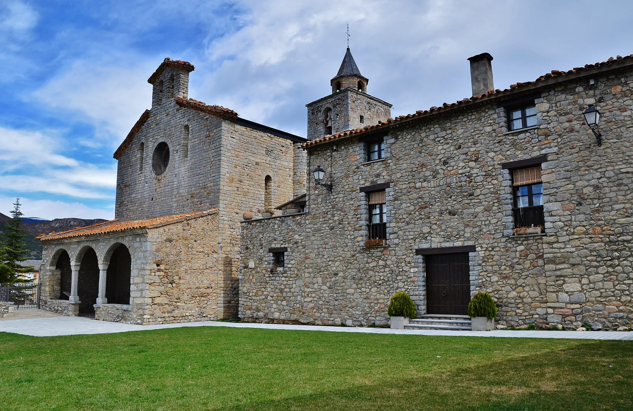 Photo showing: Església de Santa Maria de Talló (Bellver de Cerdanya)