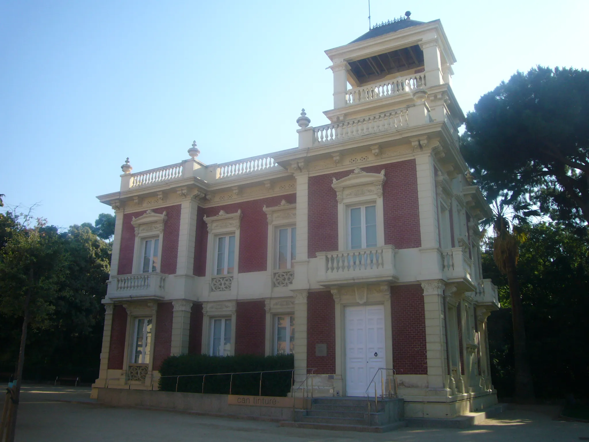 Photo showing: Building Can Tinturé, nowadays a tile museum