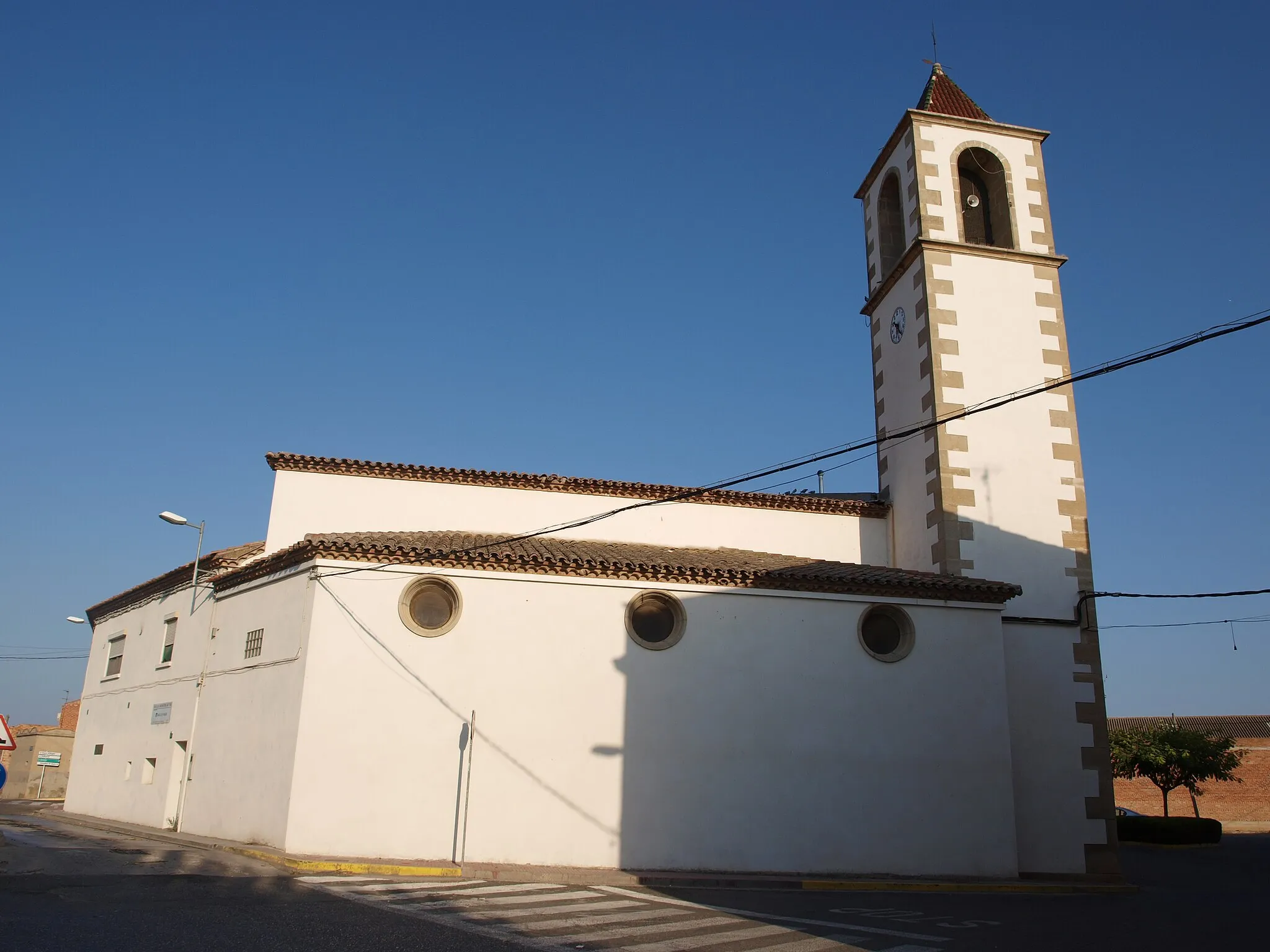 Photo showing: Església parroquial de Sant Miquel (Vila-sana)