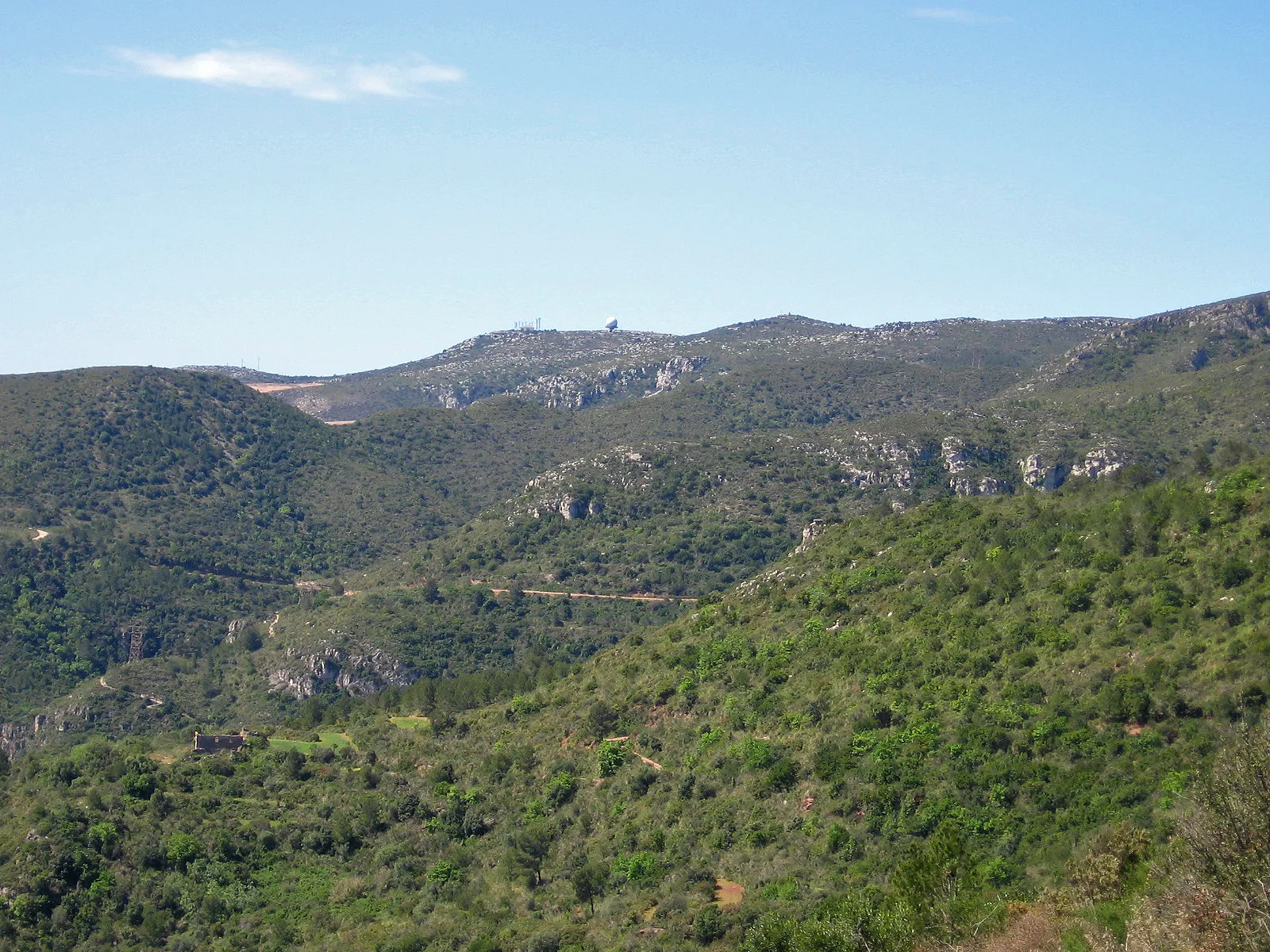 Photo showing: Garraf's Natural Park (Catalonia), a view from Eramprunya castle to the southwest