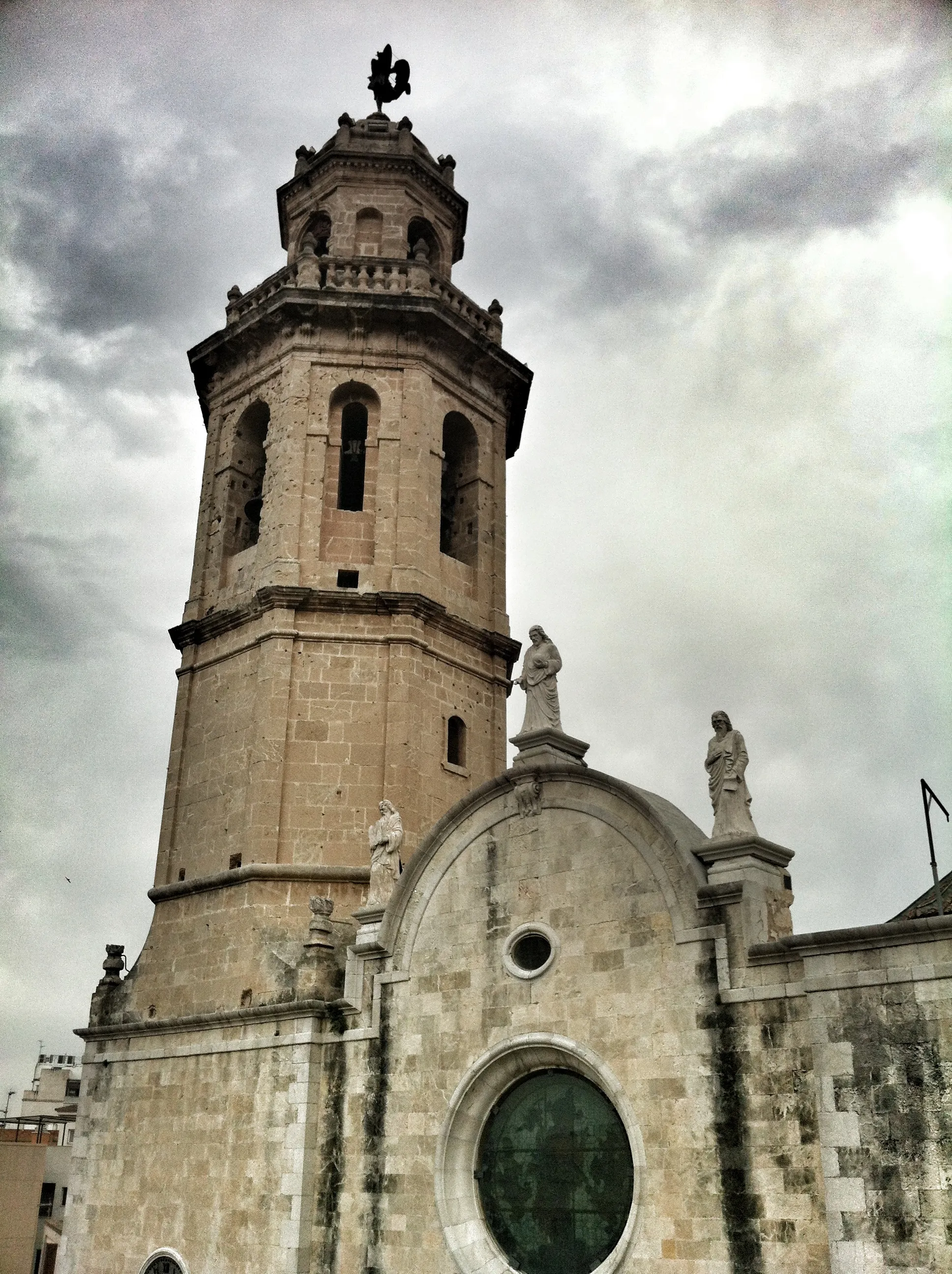 Photo showing: Església parroquial del Salvador (el Vendrell)