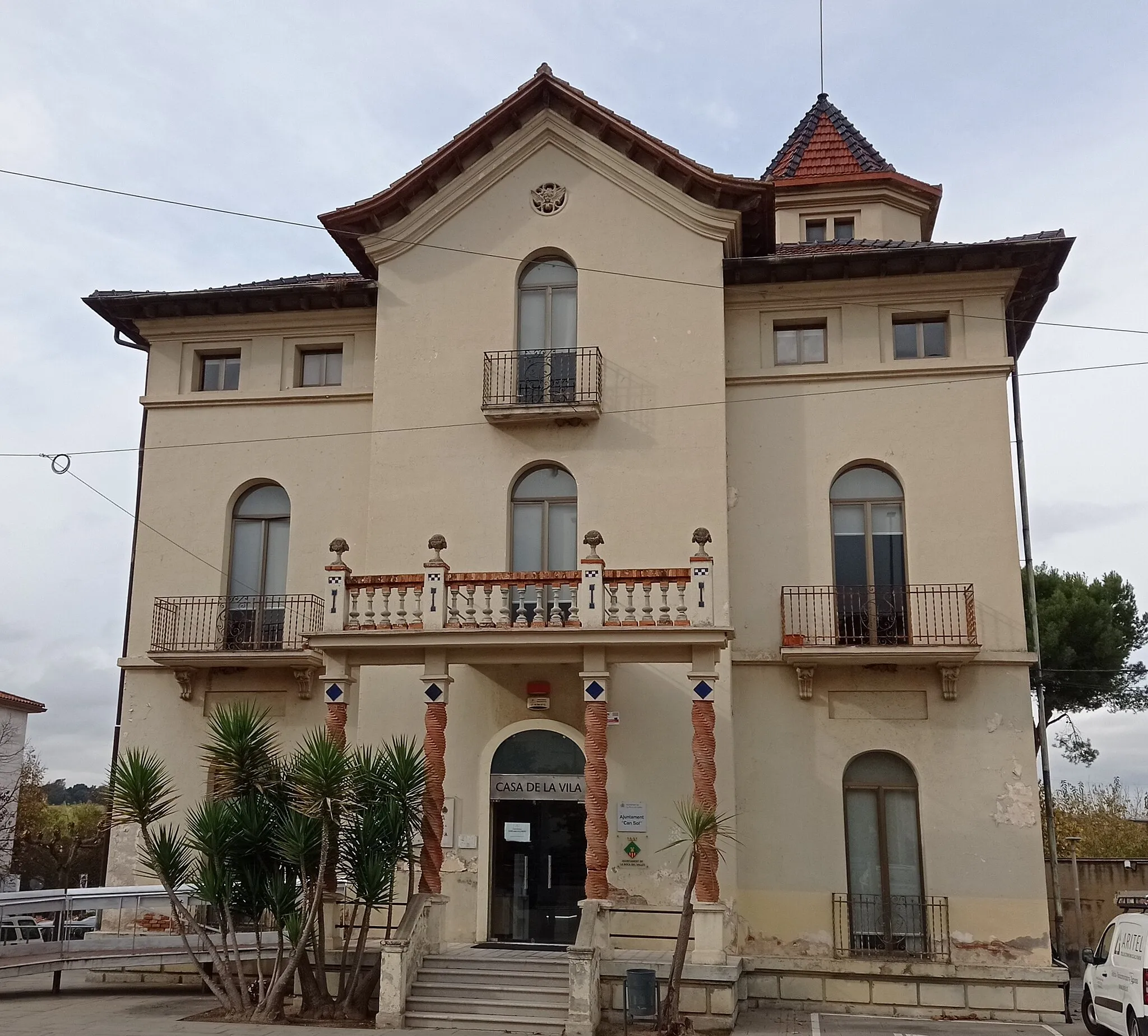 Photo showing: Ajuntament de la Roca del Vallès