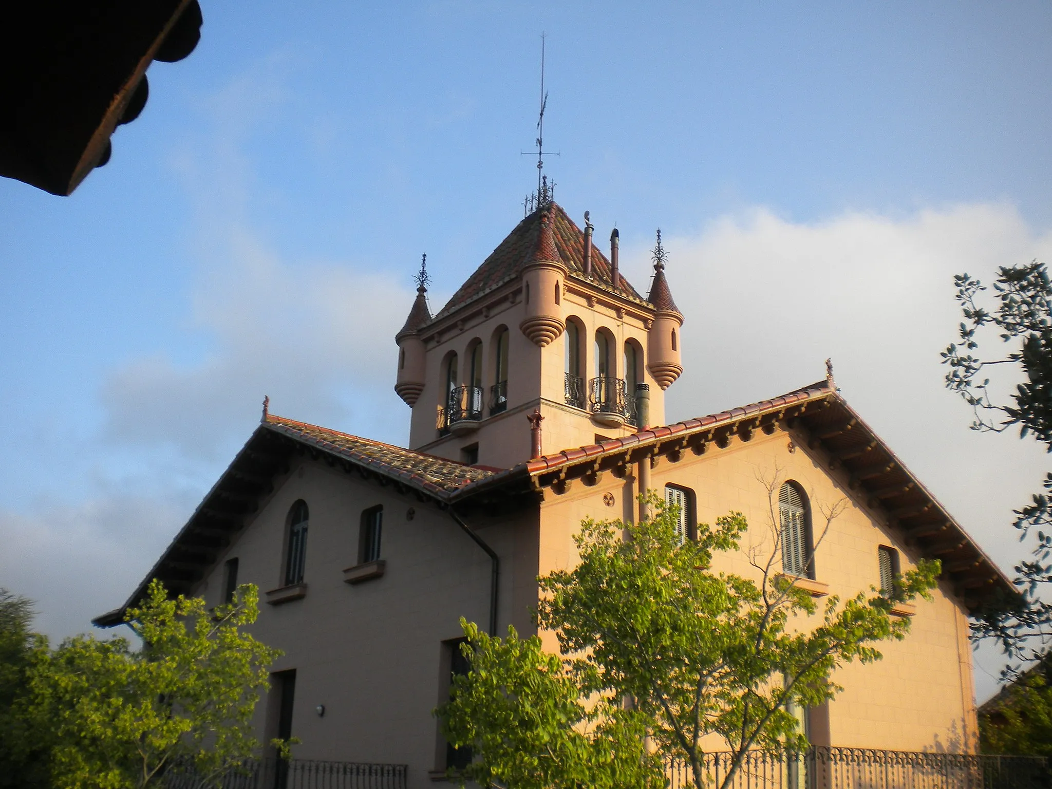 Photo showing: Casa modernista de Can Bordoi a Llinars del Vallès, Vallès Oriental.