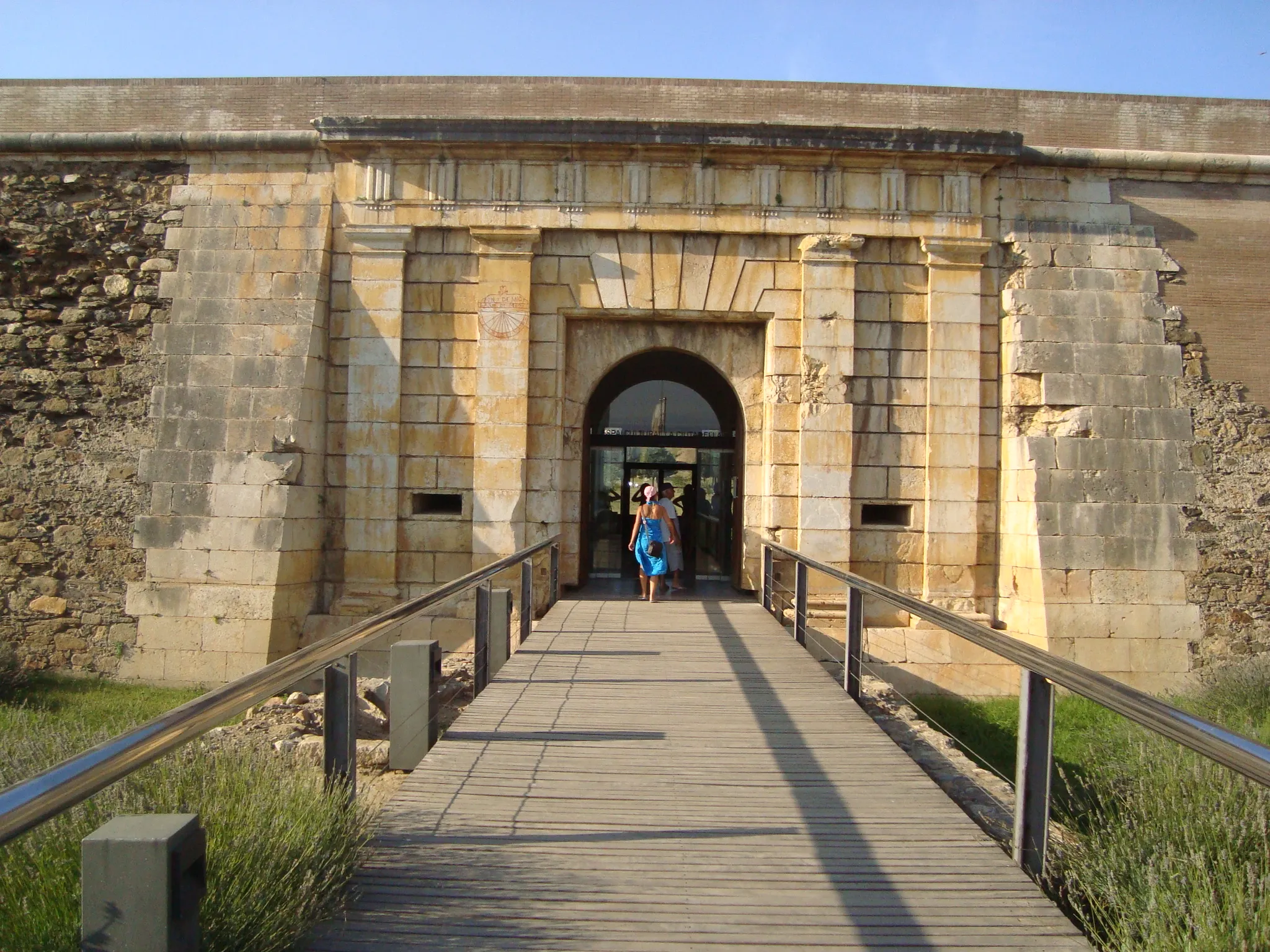 Photo showing: Entrada a la Ciutadella de Roses