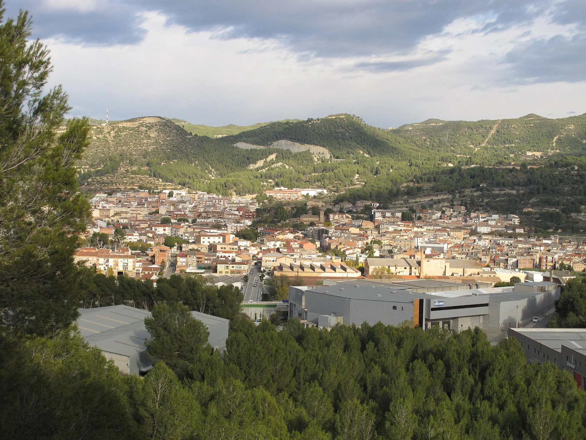 Photo showing: Sant Vicenç de Castellet des del turó de Castellet