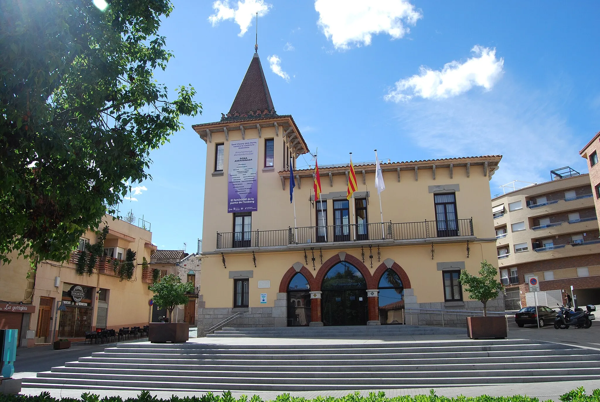 Photo showing: Casa de la Vila (Sant Vicenç dels Horts)