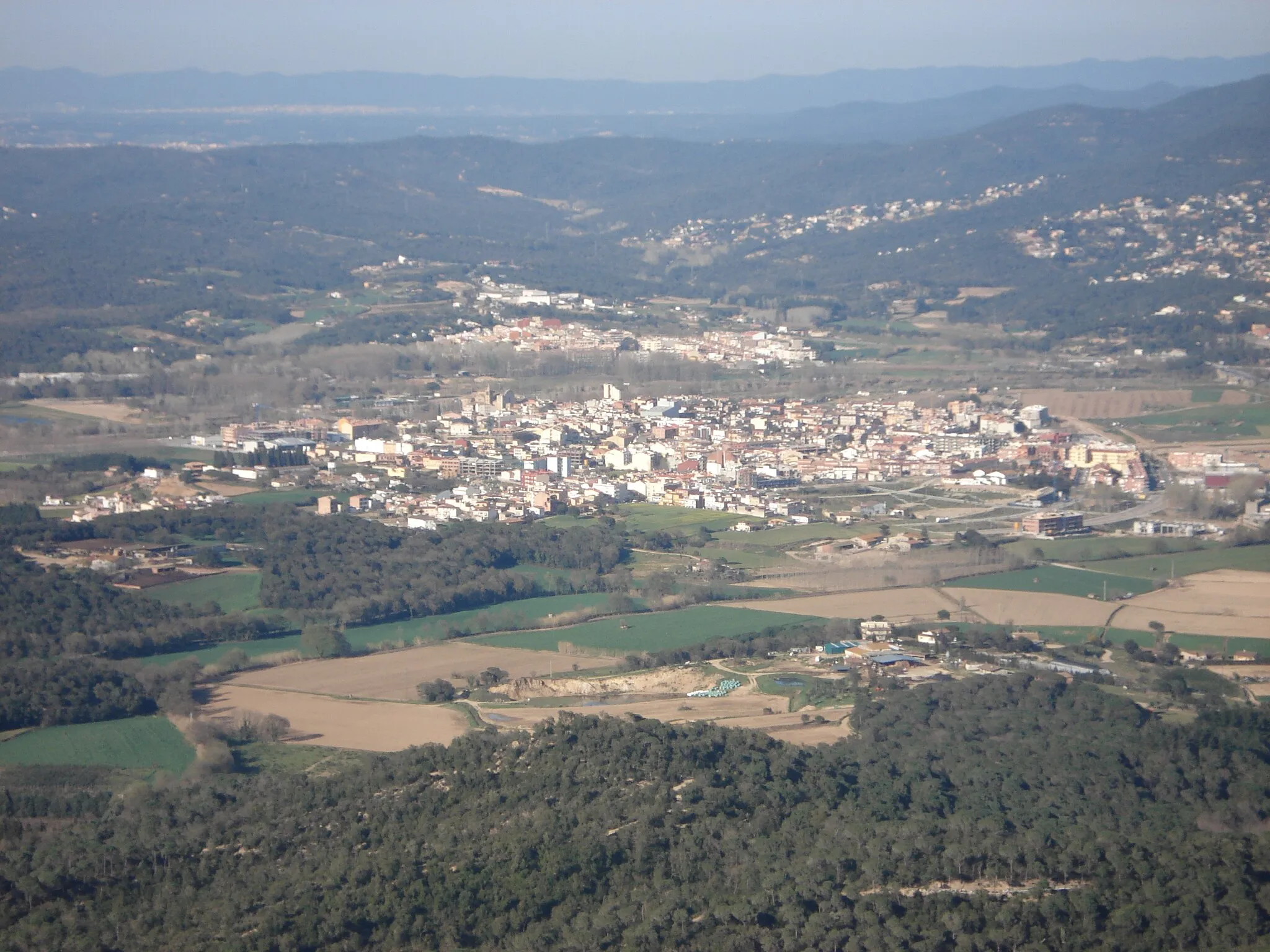 Photo showing: Foto del Municipi de Tordera, situat al Maresme, Països Catalans. Feta des del Pic de Miralles