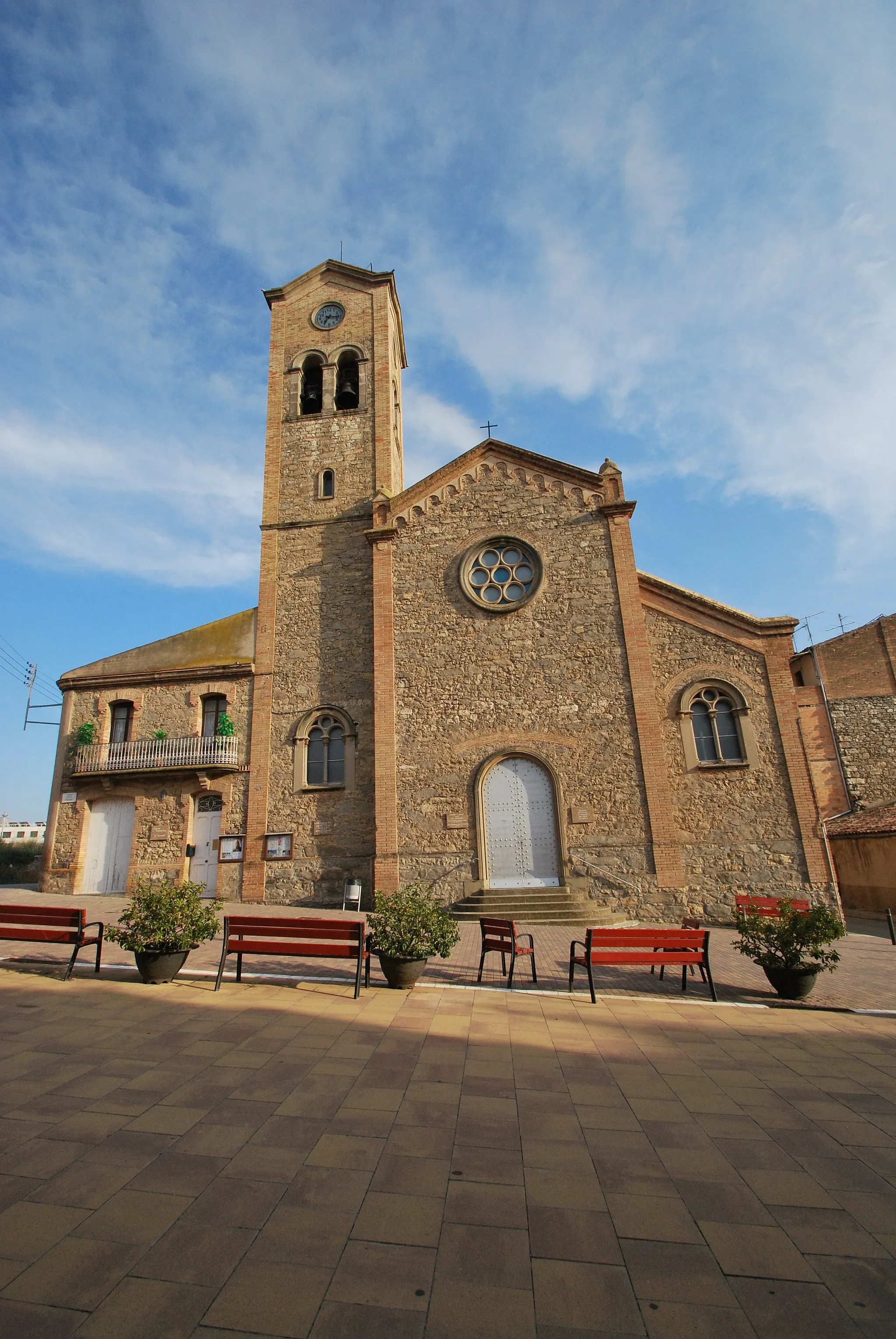 Photo showing: Església parroquial de Sant Sadurní (Callús)