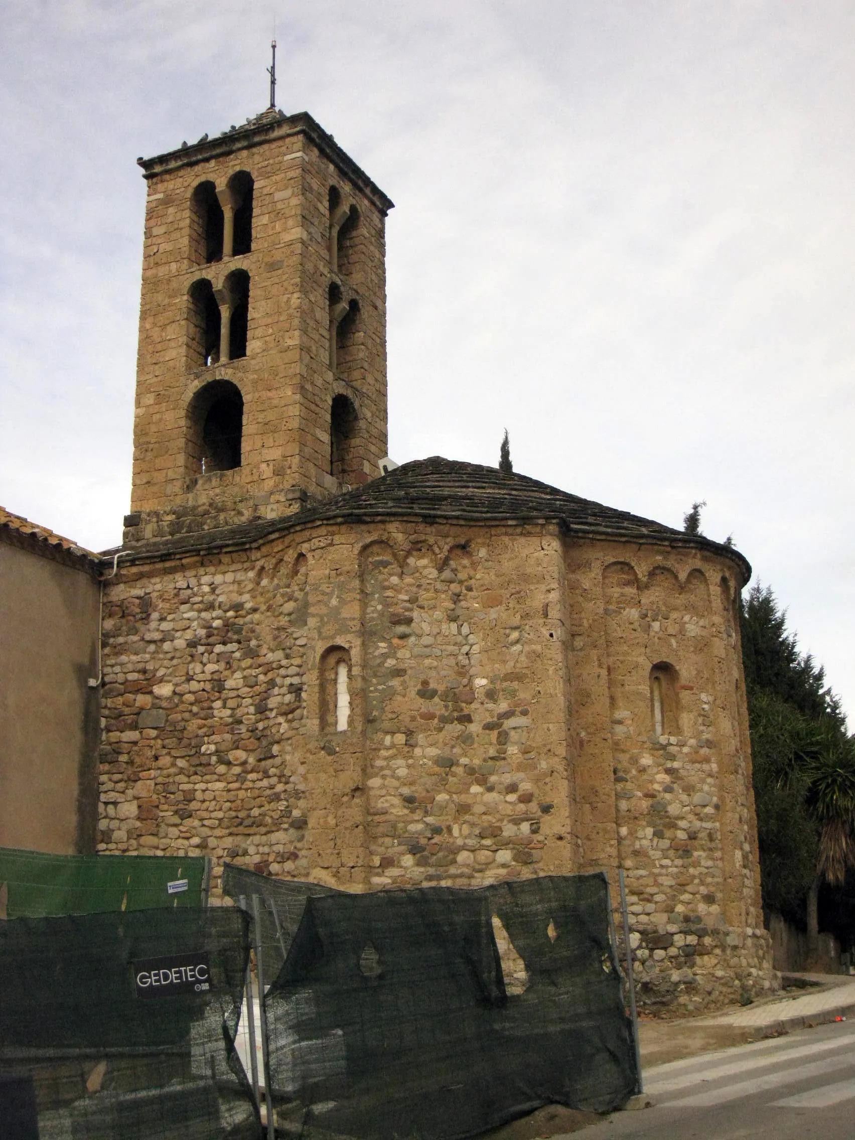 Photo showing: Església parroquial de Sant Pere d'Abrera