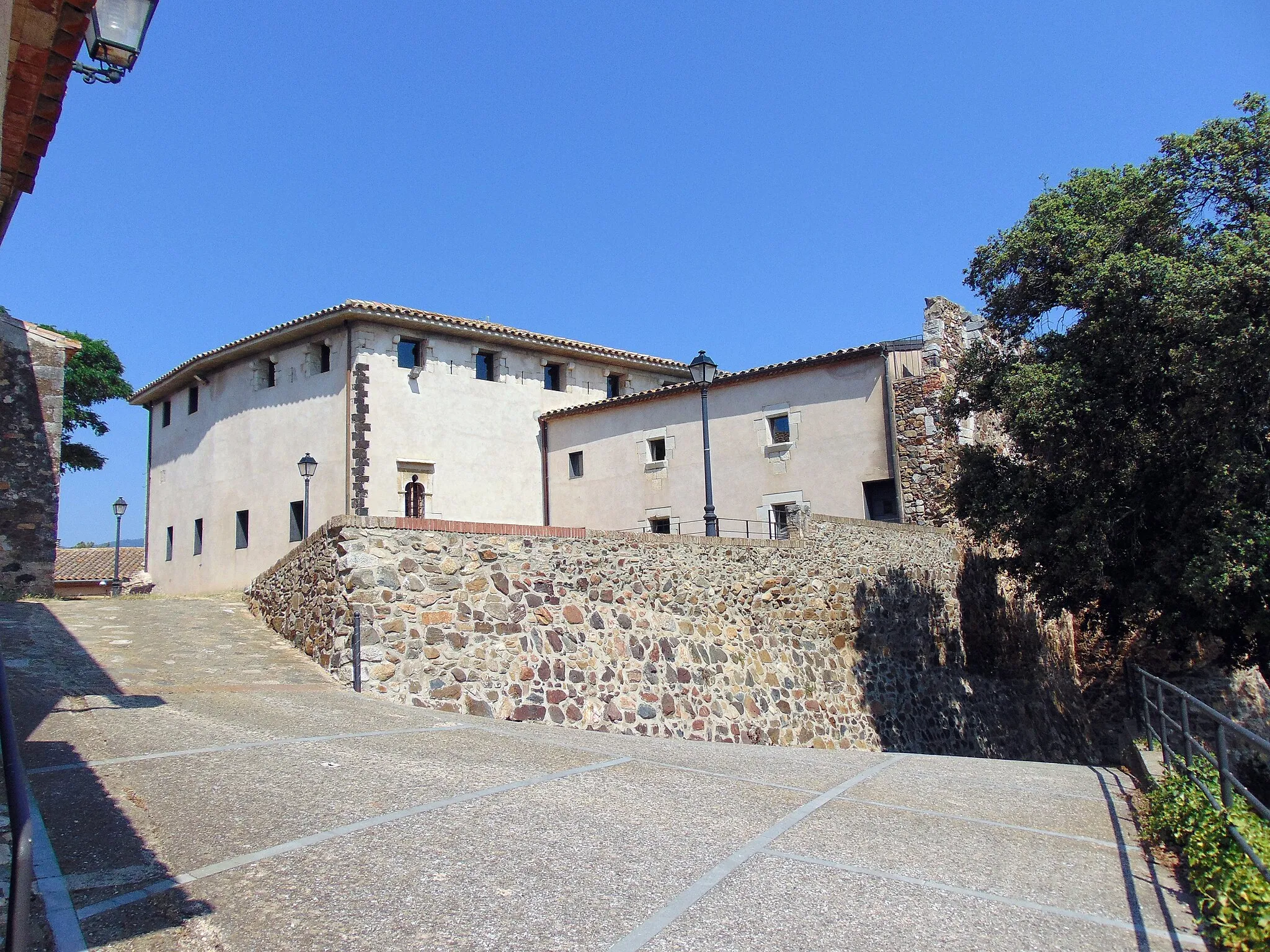 Photo showing: Castell de Brunyola