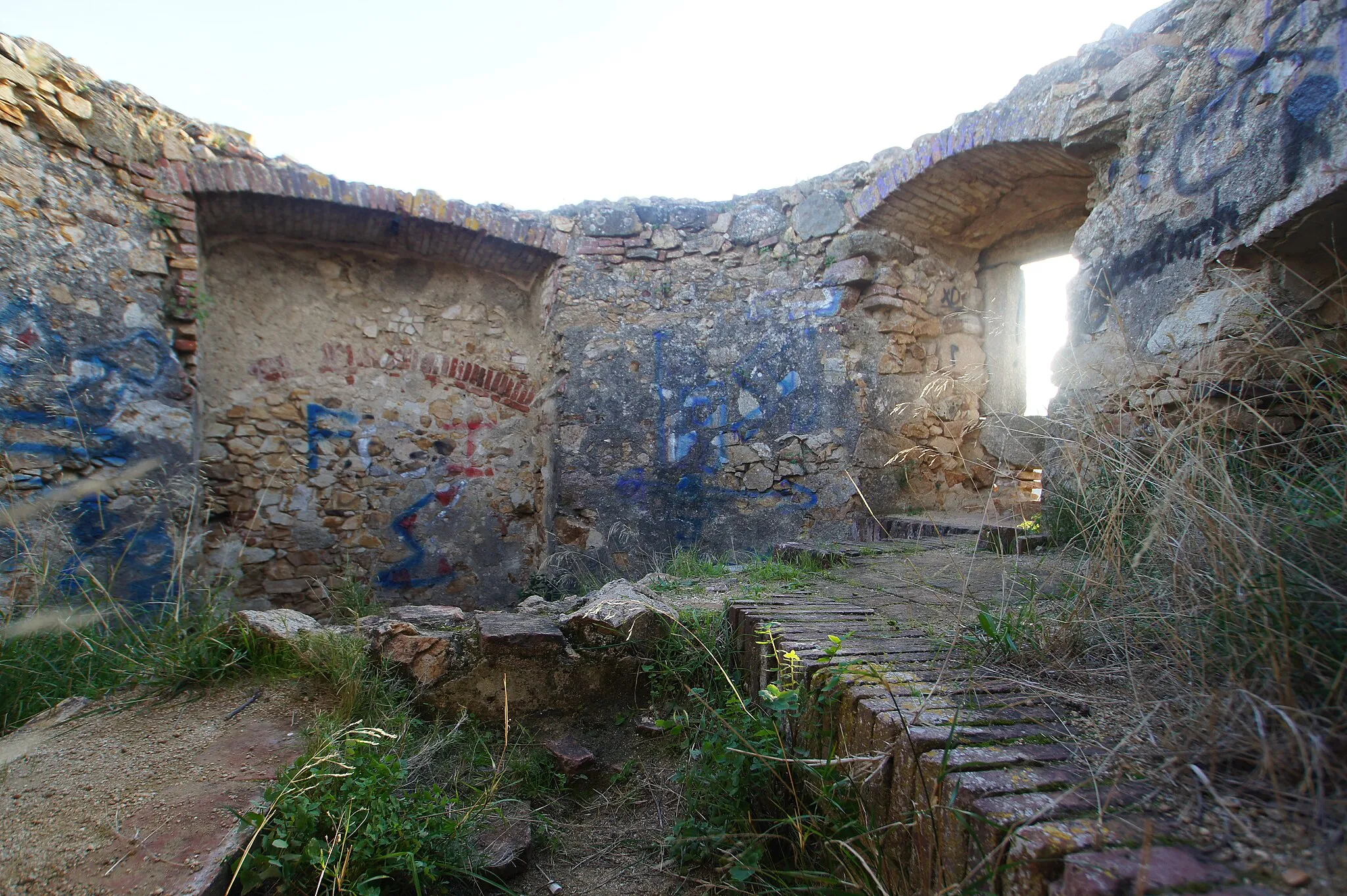 Photo showing: Calonge (Sant Natzarí), Catalonia: First floor of the Moli Puig Rosell Wind Mill Hill