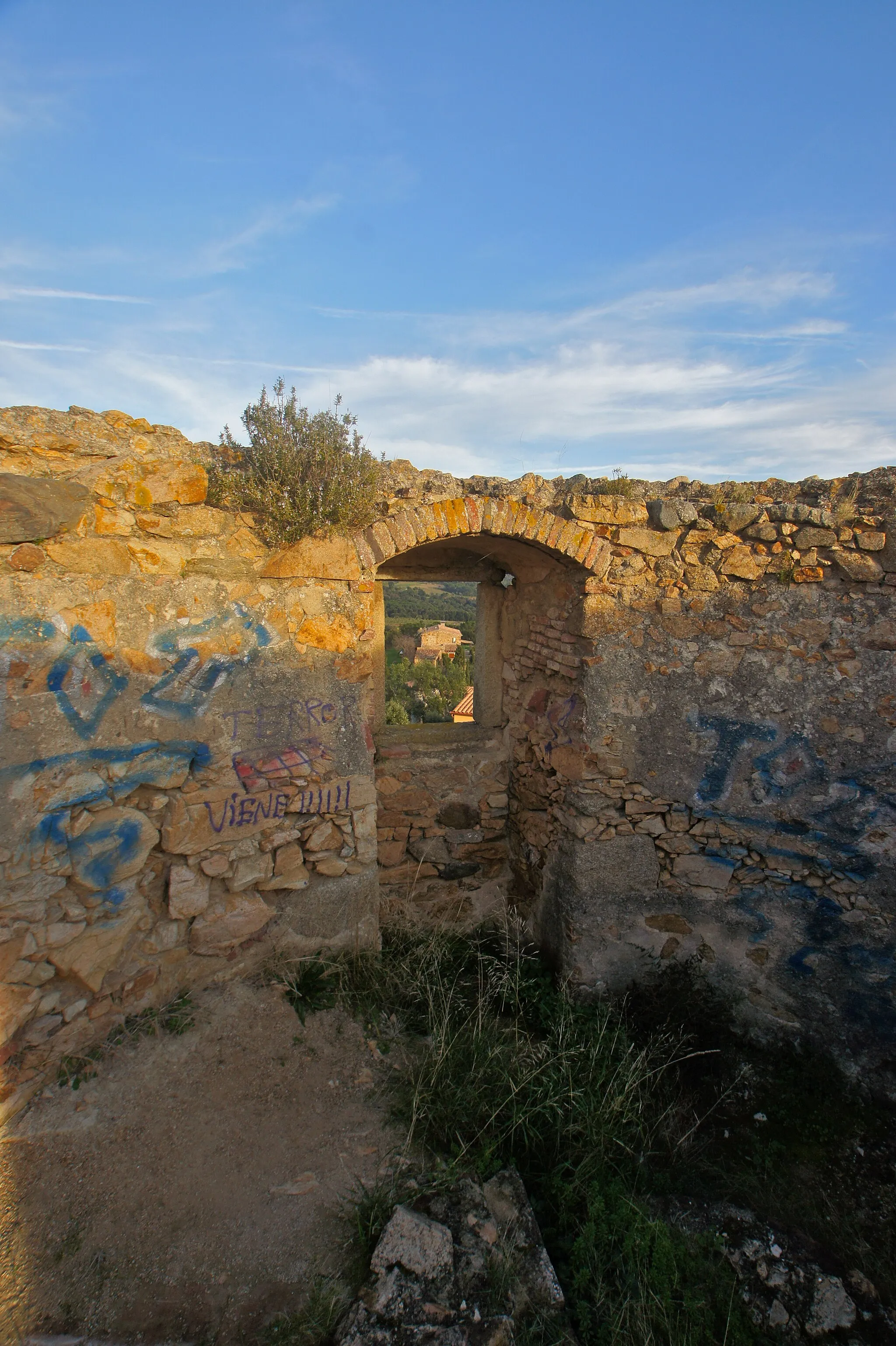 Photo showing: Calonge (Sant Natzarí), Catalonia: First floor of the Moli Puig Rosell Wind Mill Hill