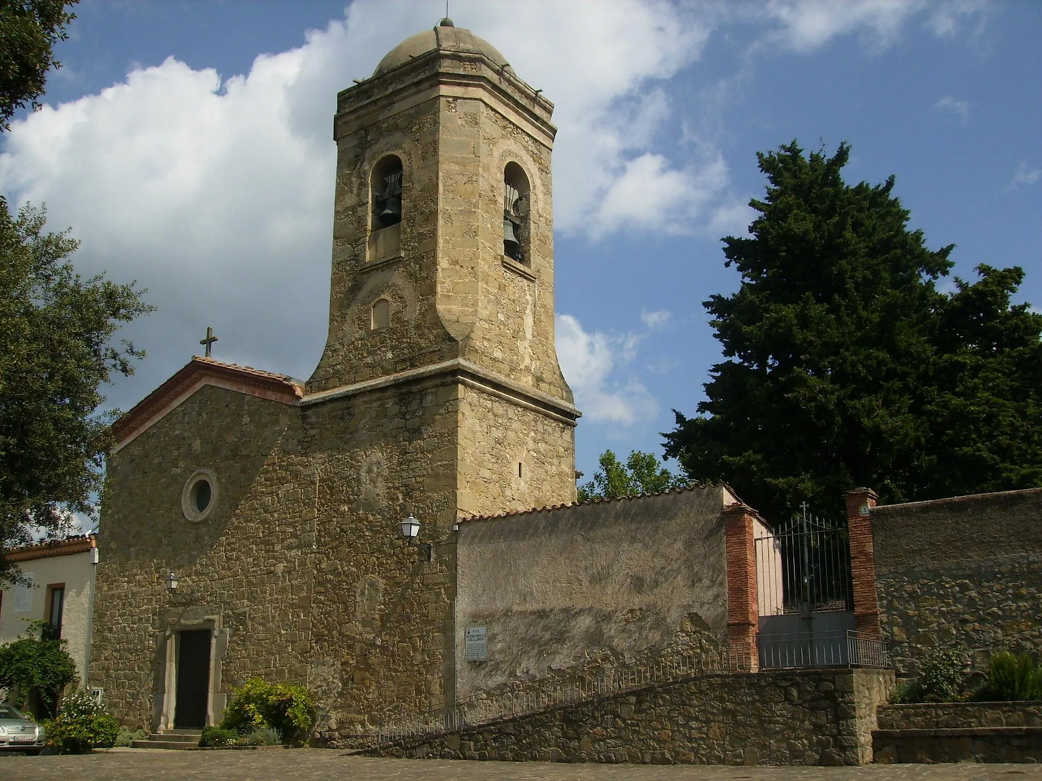 Photo showing: El Mallol church (Catalonia)