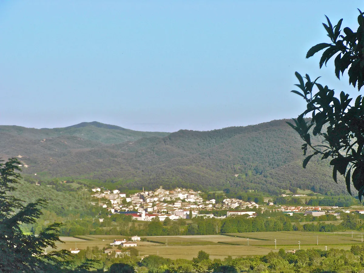 Photo showing: Sant Esteve d'en Bas, des de Joanetes, Garrotxa