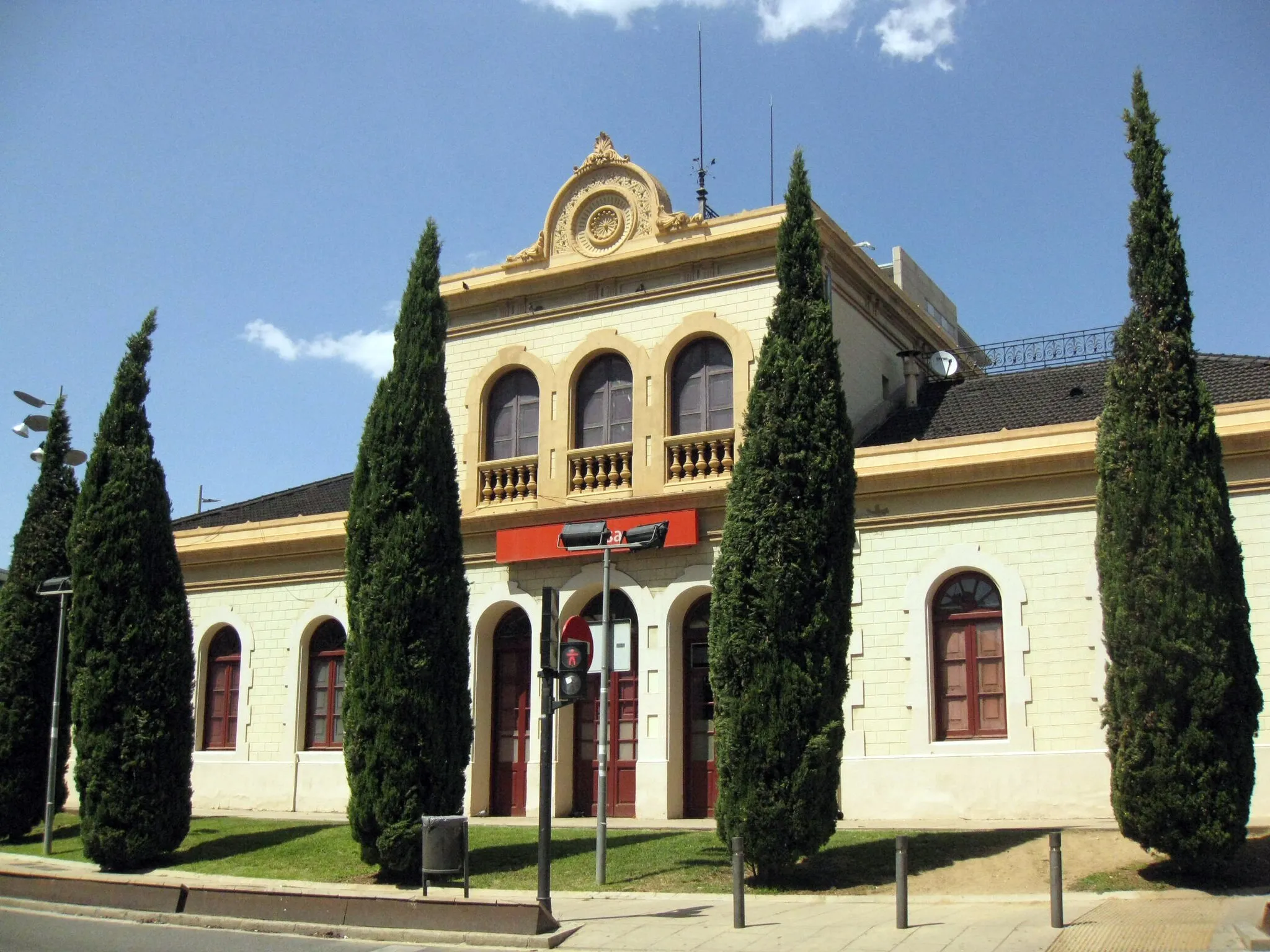 Photo showing: Estació del Nord (Terrassa, Vallès Occidental), façana sud.