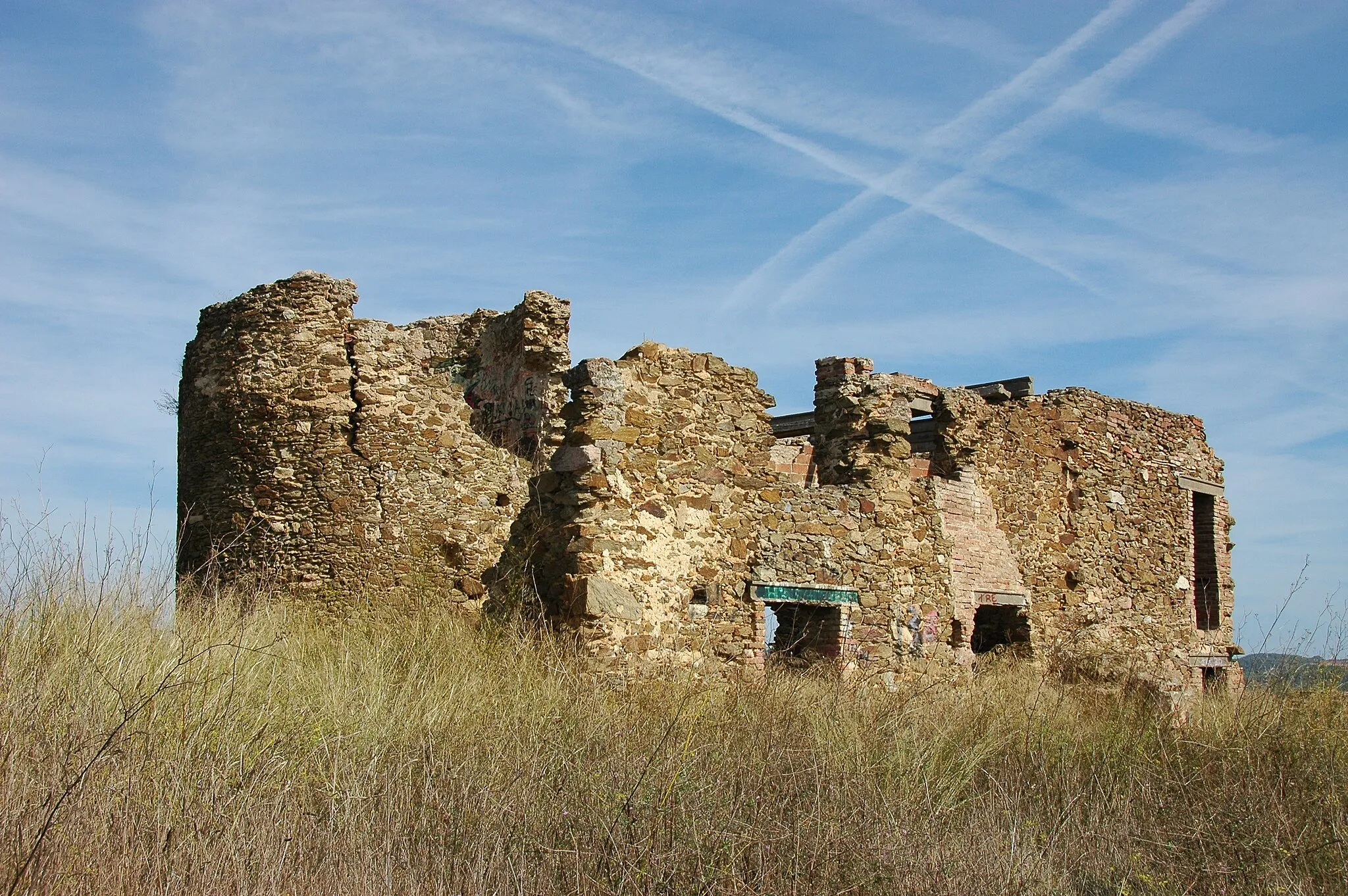 Photo showing: Vista general de la torre dels Moros.