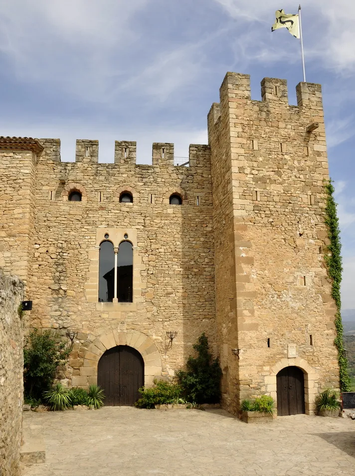 Photo showing: Façana principal del castell