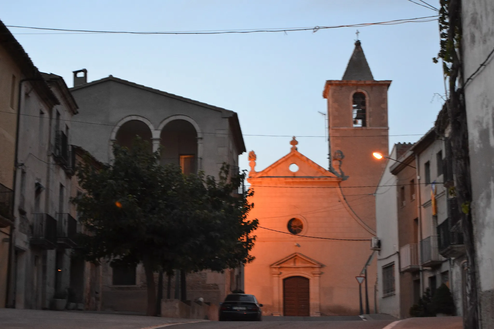 Photo showing: Església parroquial de Sant Antoni dels Arcs (Bellvís)