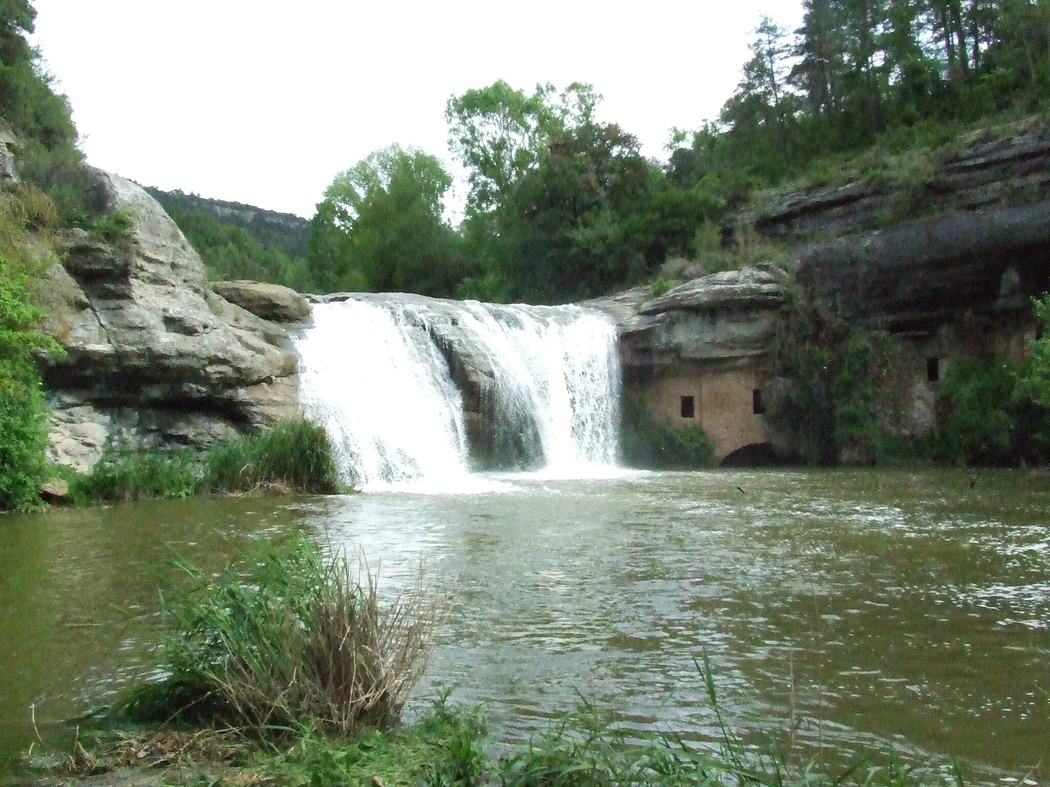 Photo showing: El Salt de la Tosca i el Molí de Brotons (Marfà, Castellcir, Moianès)