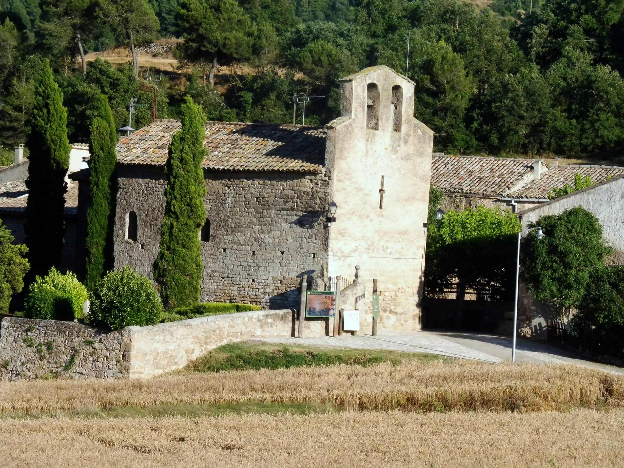 Photo showing: Església Parroquial de Sant Pere de l'Arç (Calonge de Segarra)