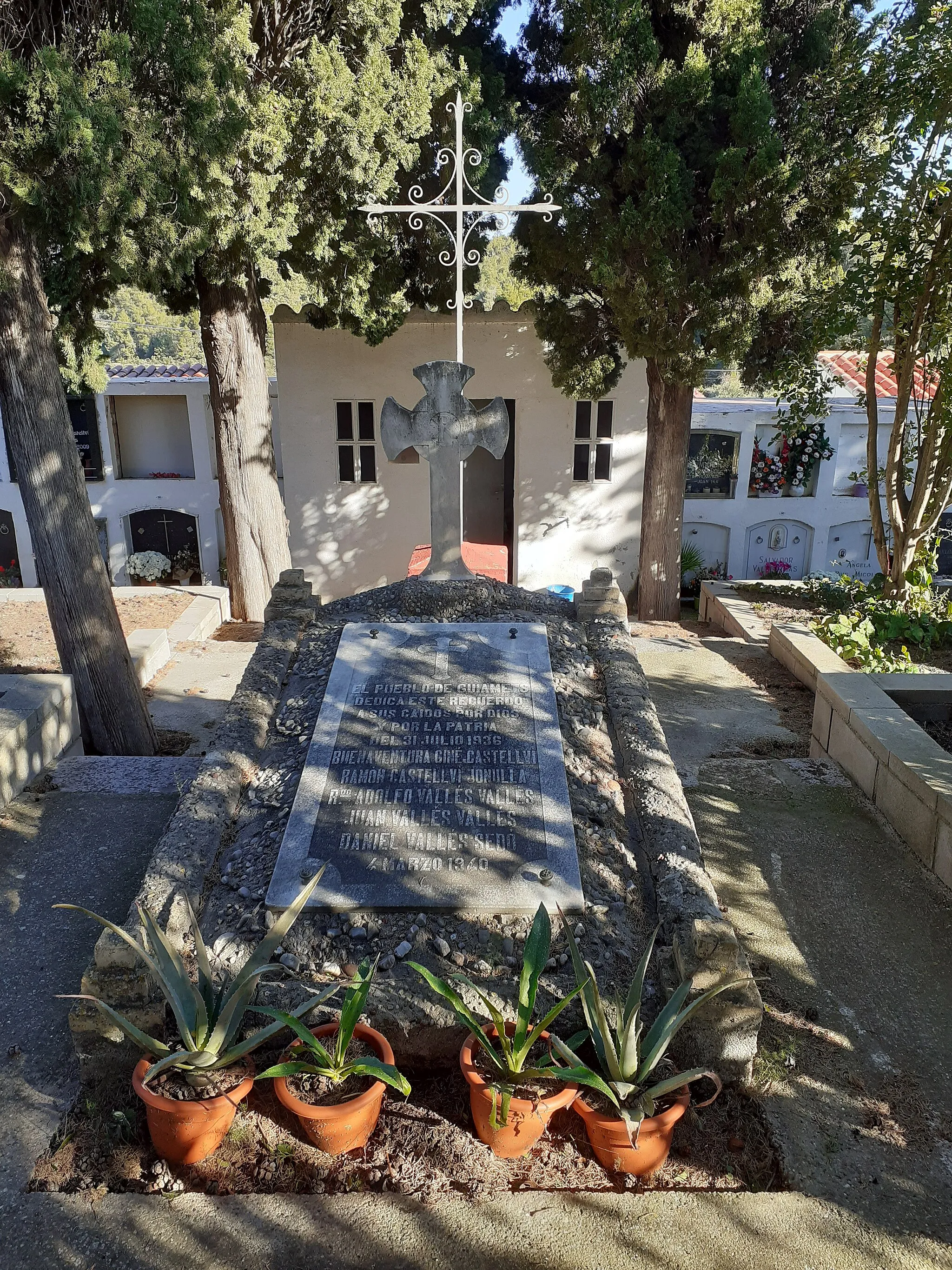 Photo showing: Cementiri dels Guiamets
