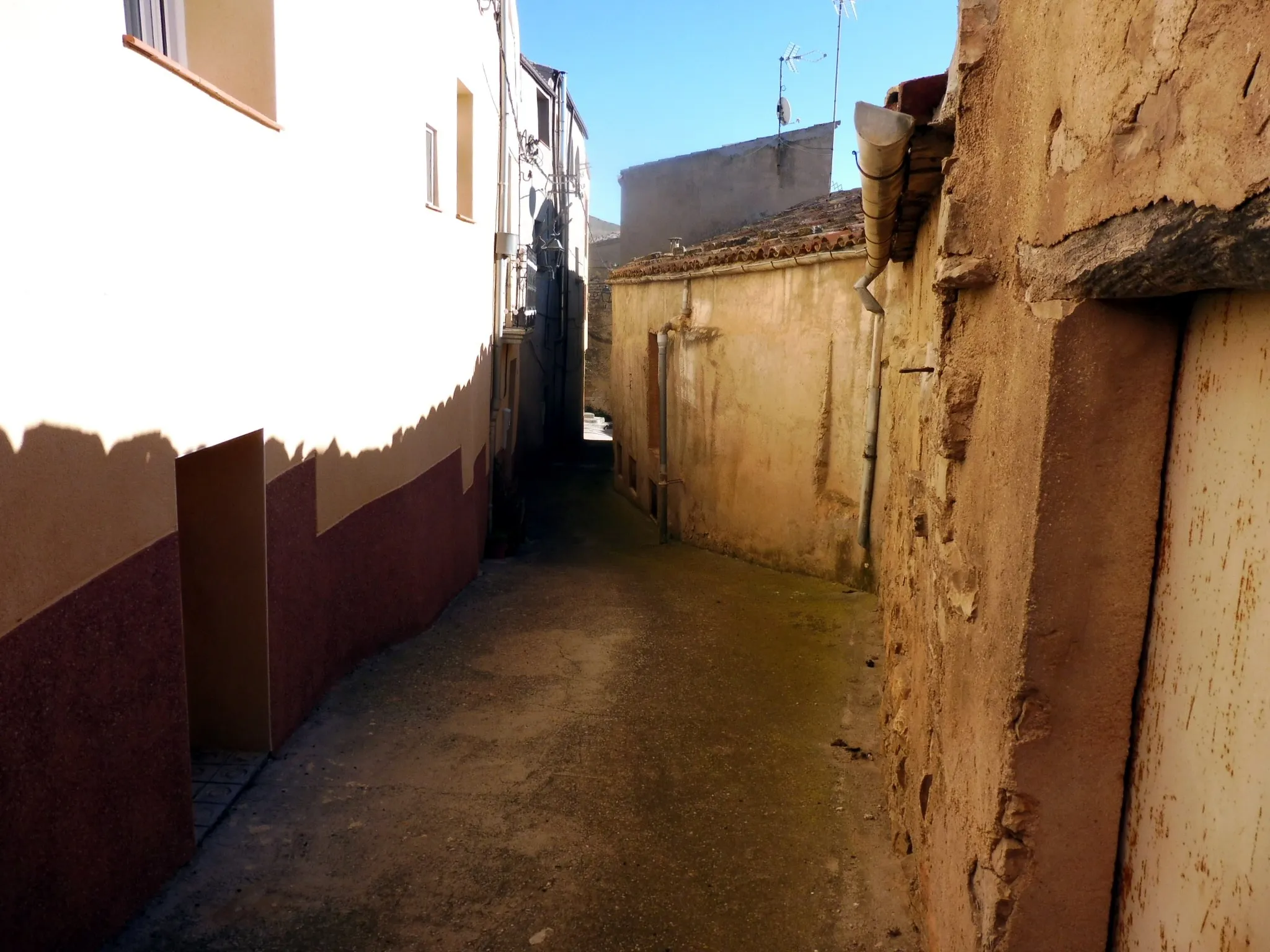 Photo showing: Call Jueu (Talavera)

This is a photo of a building indexed in the Catalan heritage register as Bé Cultural d'Interès Local (BCIL) under the reference IPA-26273.