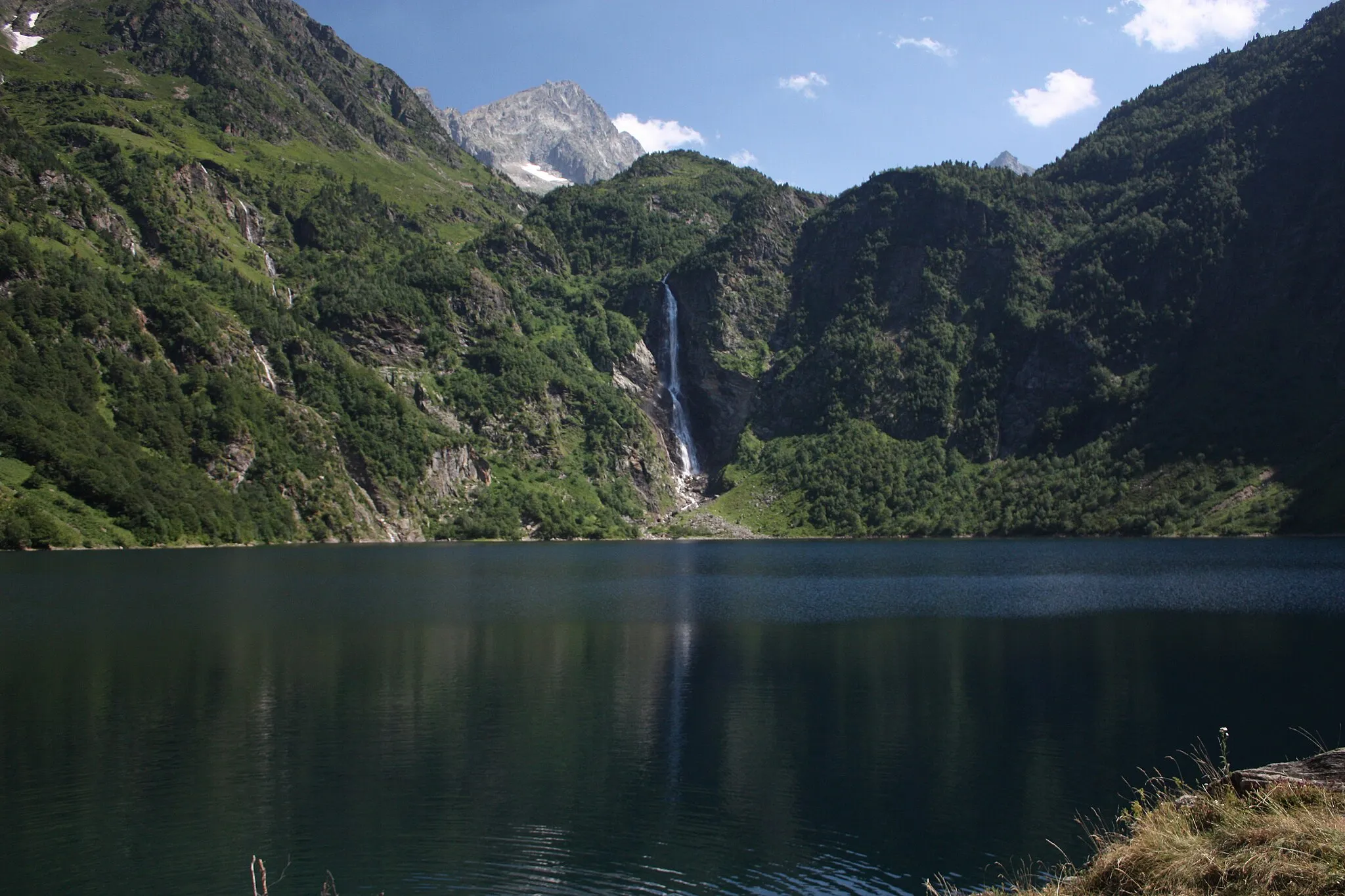 Photo showing: Oô lake.