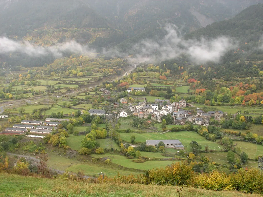 Photo showing: vistas del pueblo de Senet de Barrabés