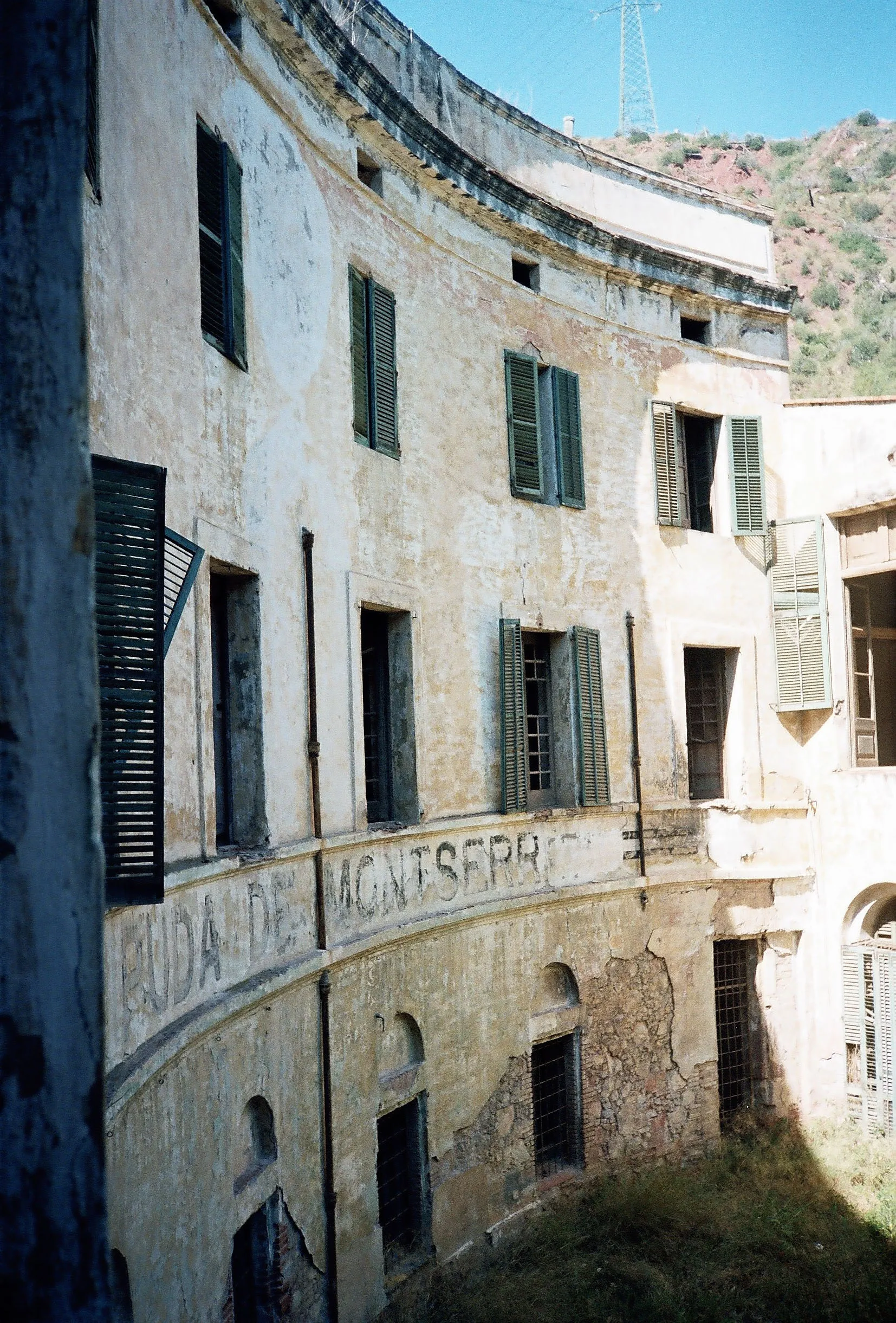 Photo showing: The facade of the spa Puda