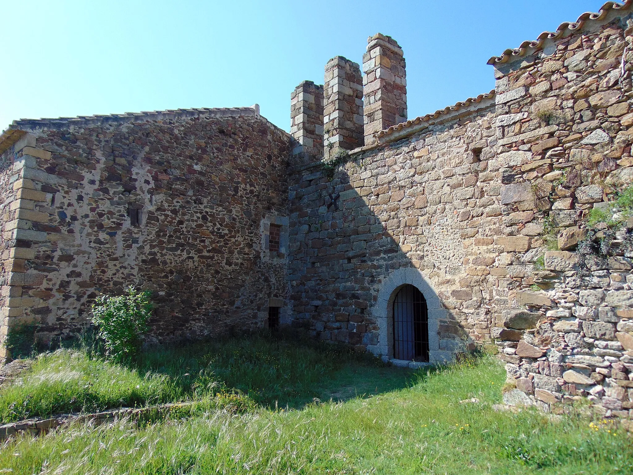 Photo showing: Església de Sant Cebrià dels Alls (Cruïlles, Monells i Sant Sadurní de l'Heura)