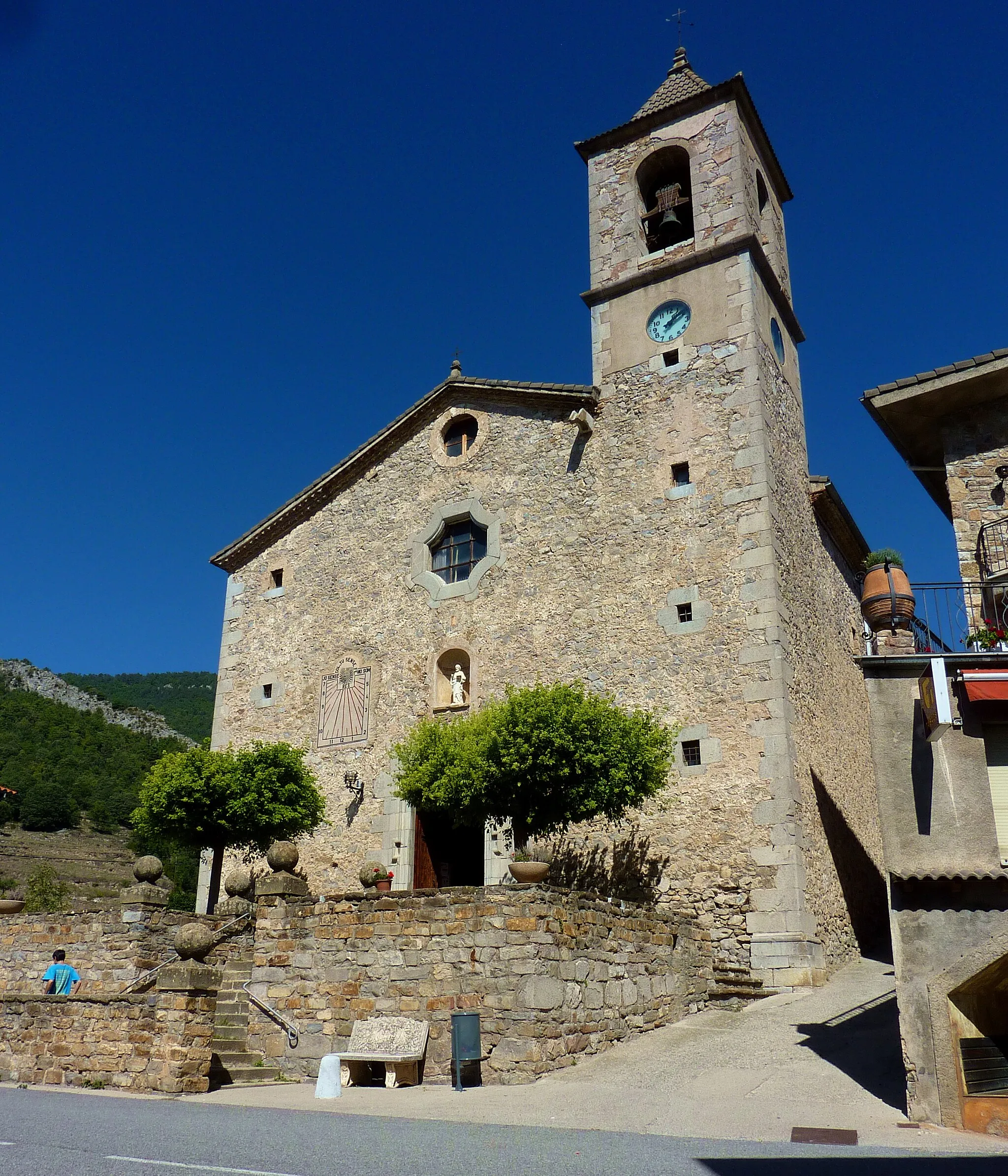Photo showing: Església de Sant Pere (Gombrèn)