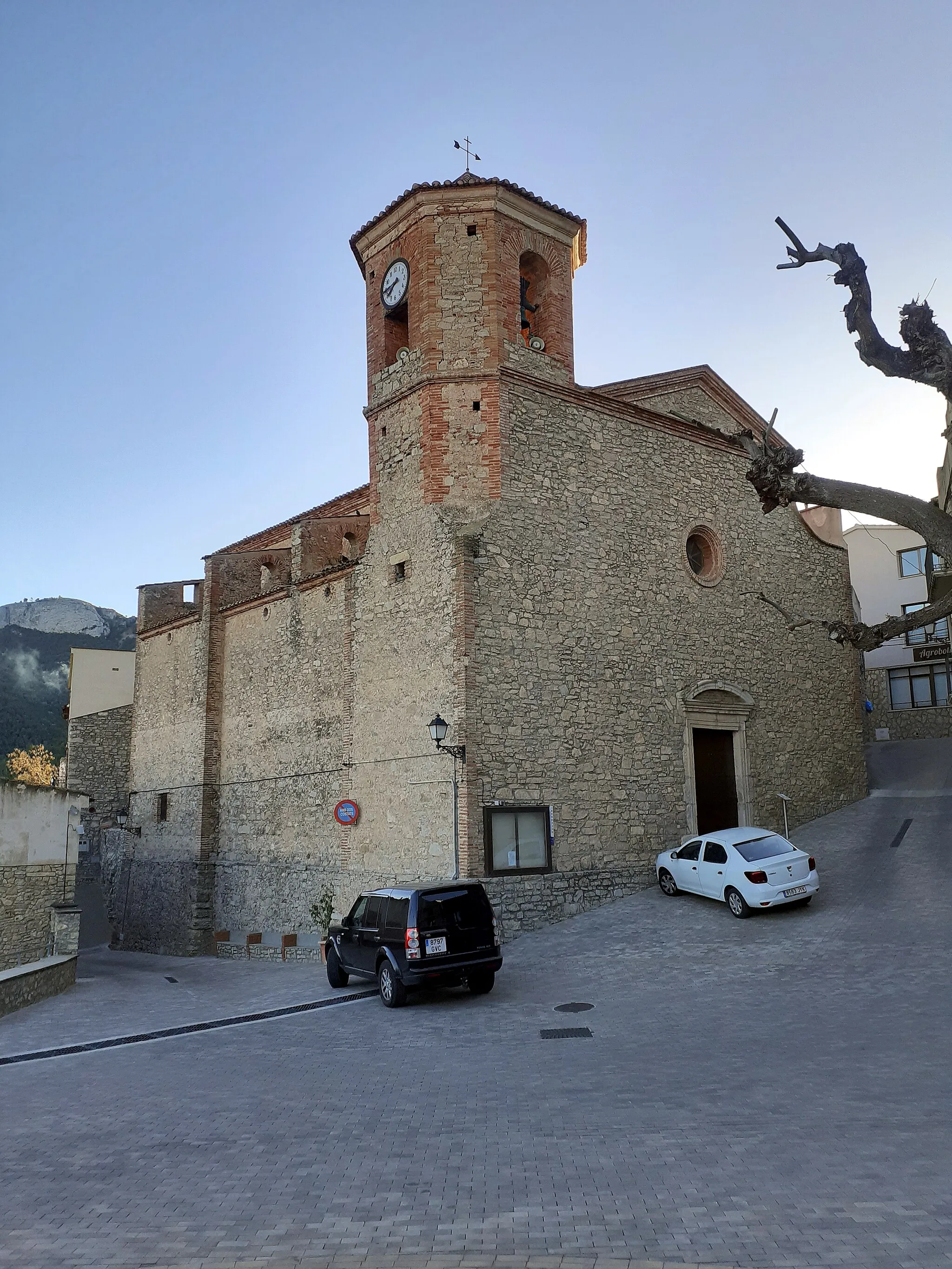 Photo showing: Església de Sant Llorenç de Colldejou