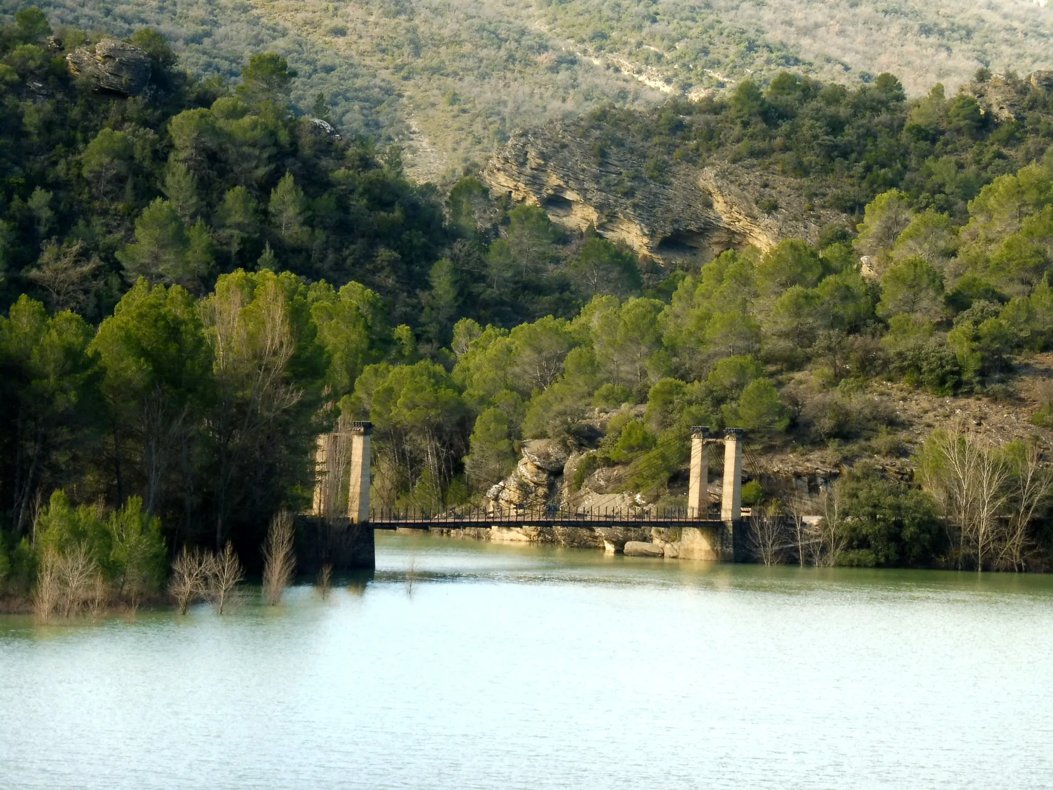 Photo showing: Pont de la Baronia (Camarasa)

This is a photo of a building indexed in the Catalan heritage register as Bé Cultural d'Interès Local (BCIL) under the reference IPA-22184.