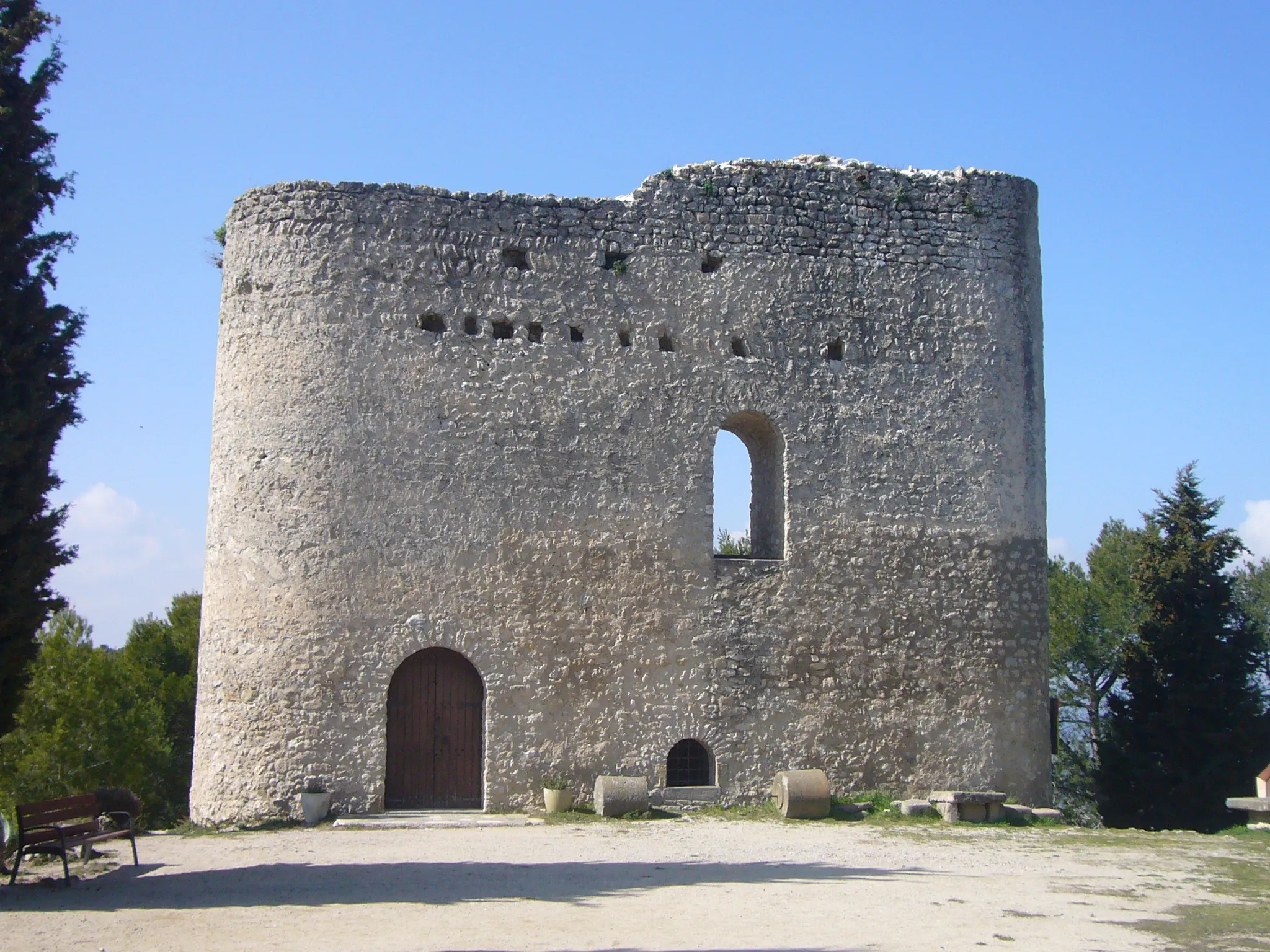 Photo showing: Castell de la Tossa de Montbui, front view