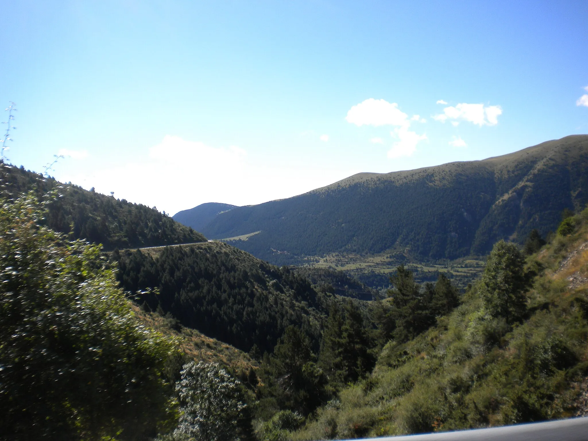 Photo showing: View of Serra de Montgrony.