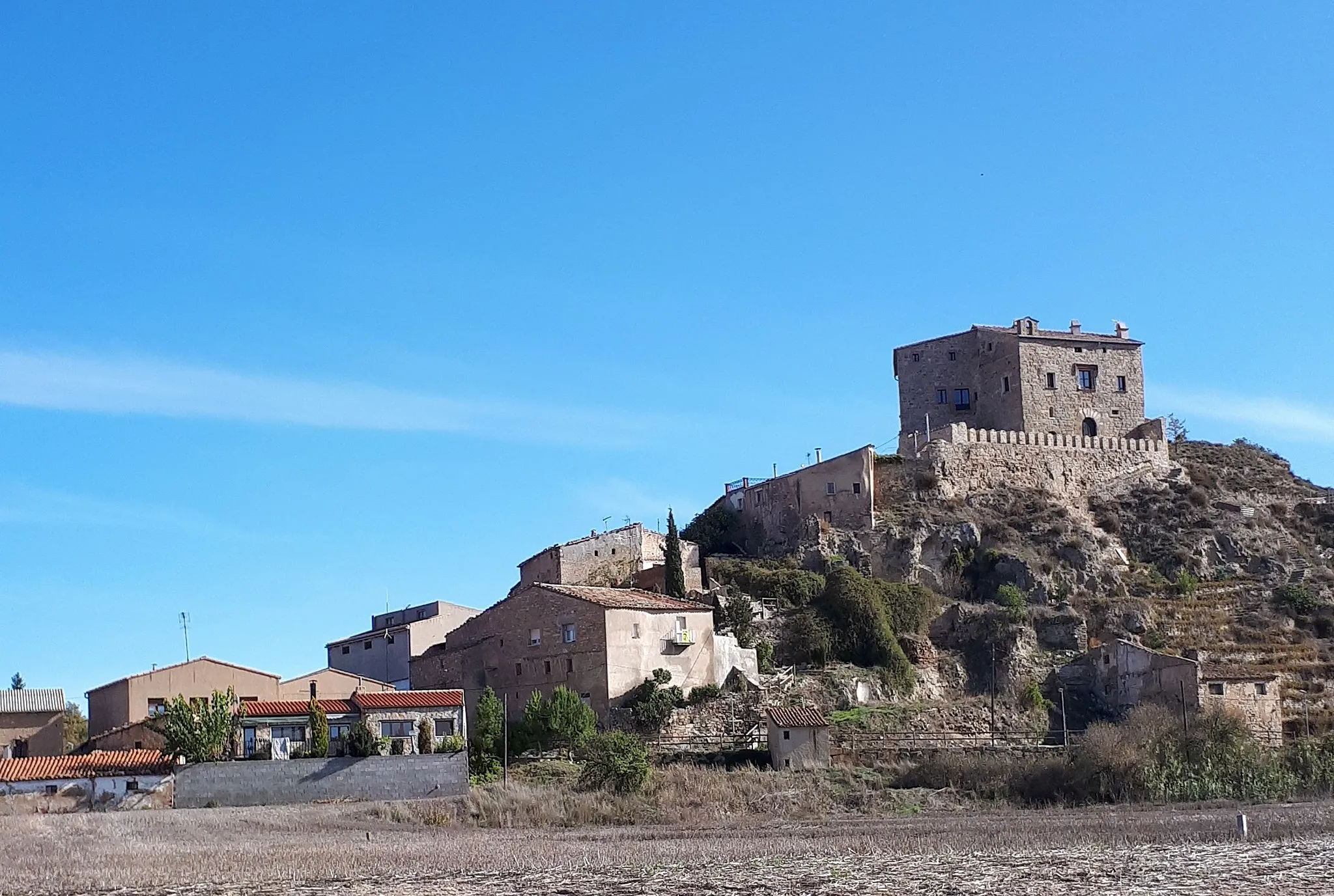 Photo showing: Castell d'Enfesta (on the top)