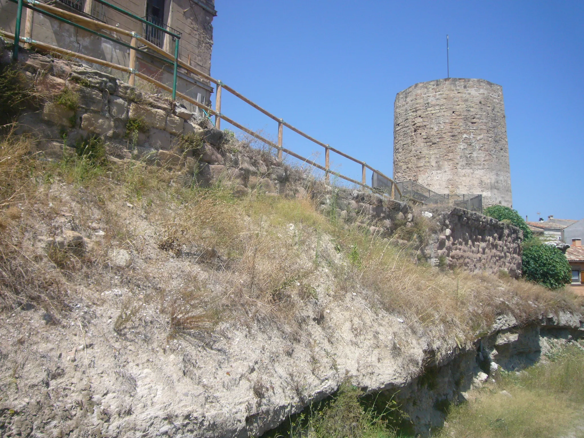 Photo showing: Torre albarrana del Castell d'Òdena