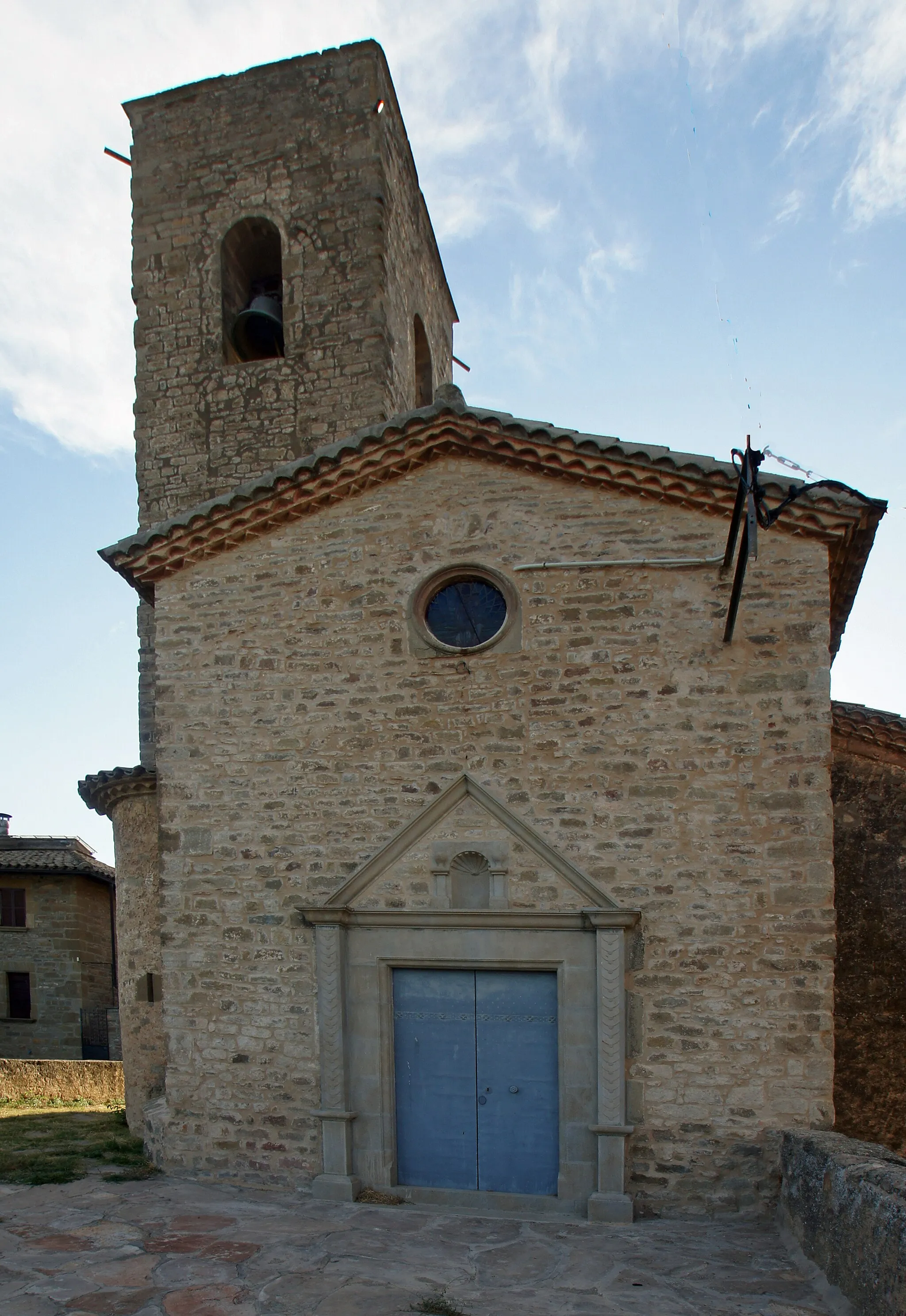 Photo showing: Cardona (Bergús), Catalonia: Eastern front of the Saint John's Church