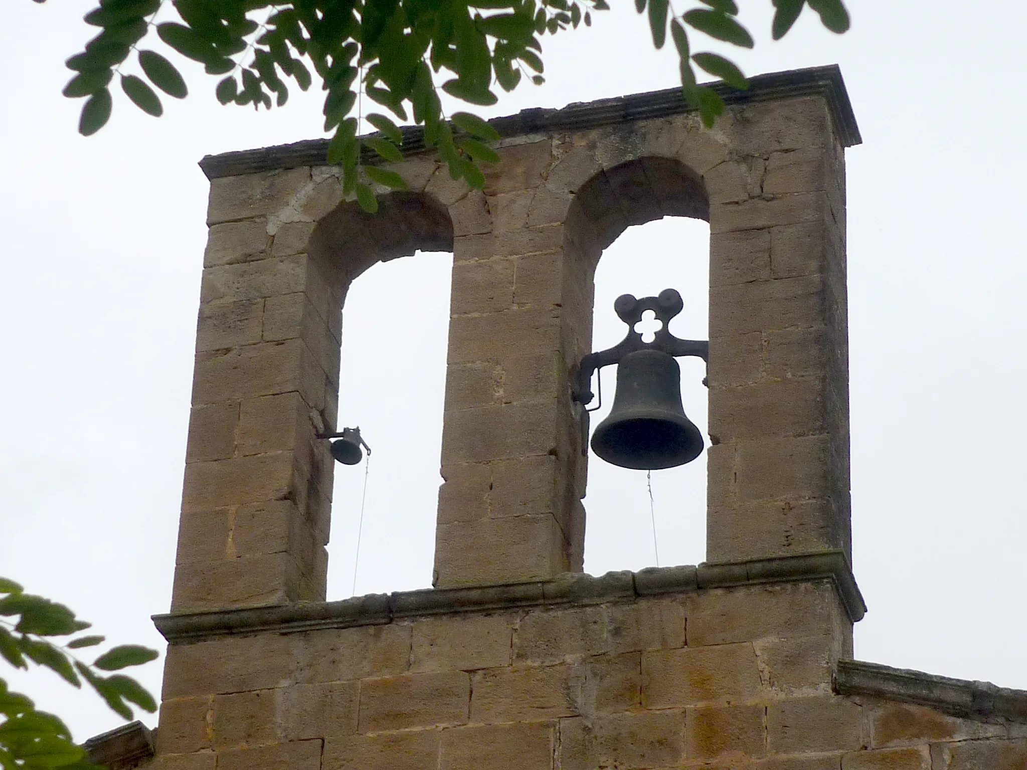 Photo showing: Església parroquial de Sant Ponç de Vall-llebrera (Artesa de Segre): espadanya