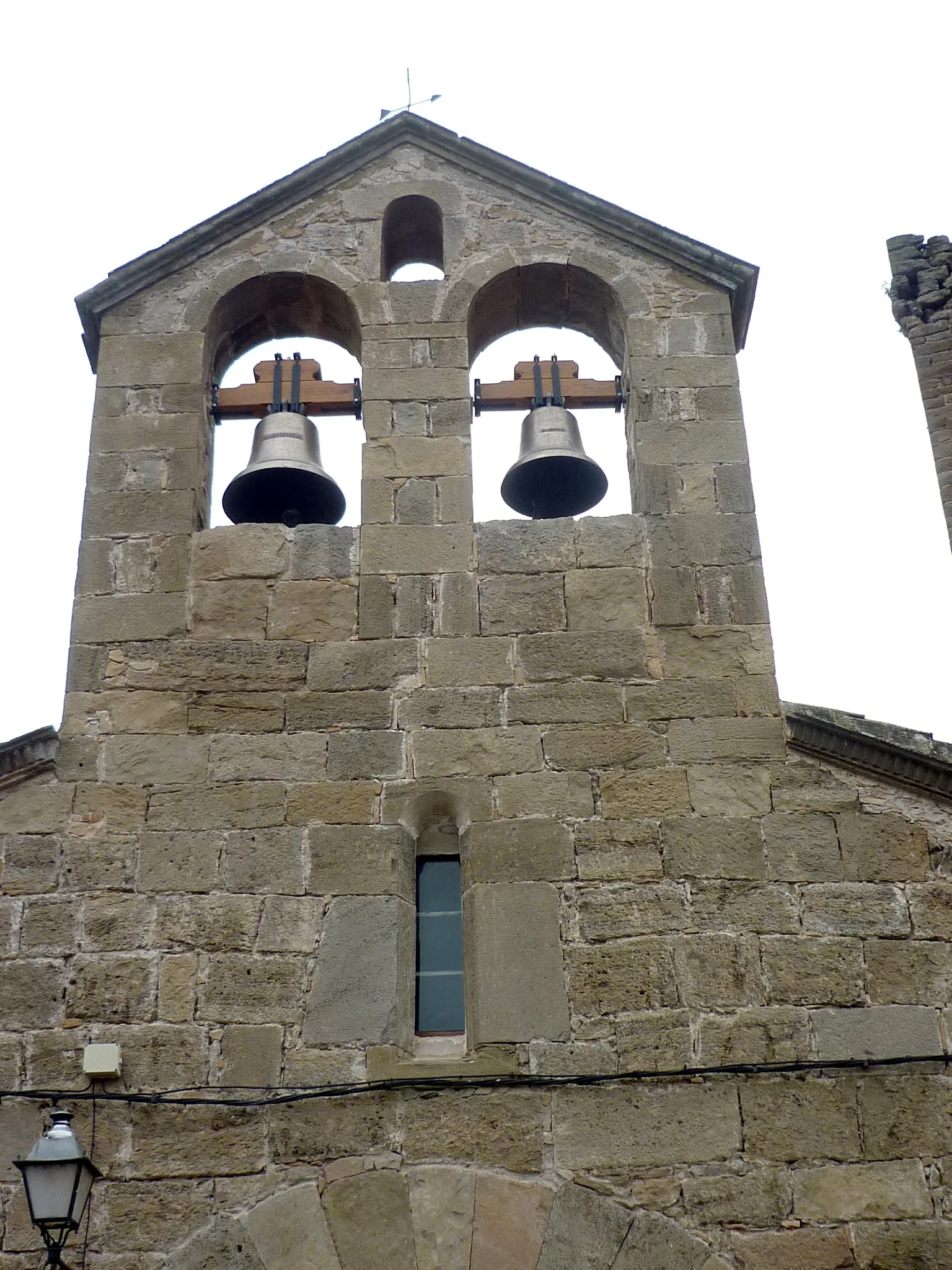 Photo showing: Església parroquial de Sant Climent de Vilves (Artesa de Segre): espadanya