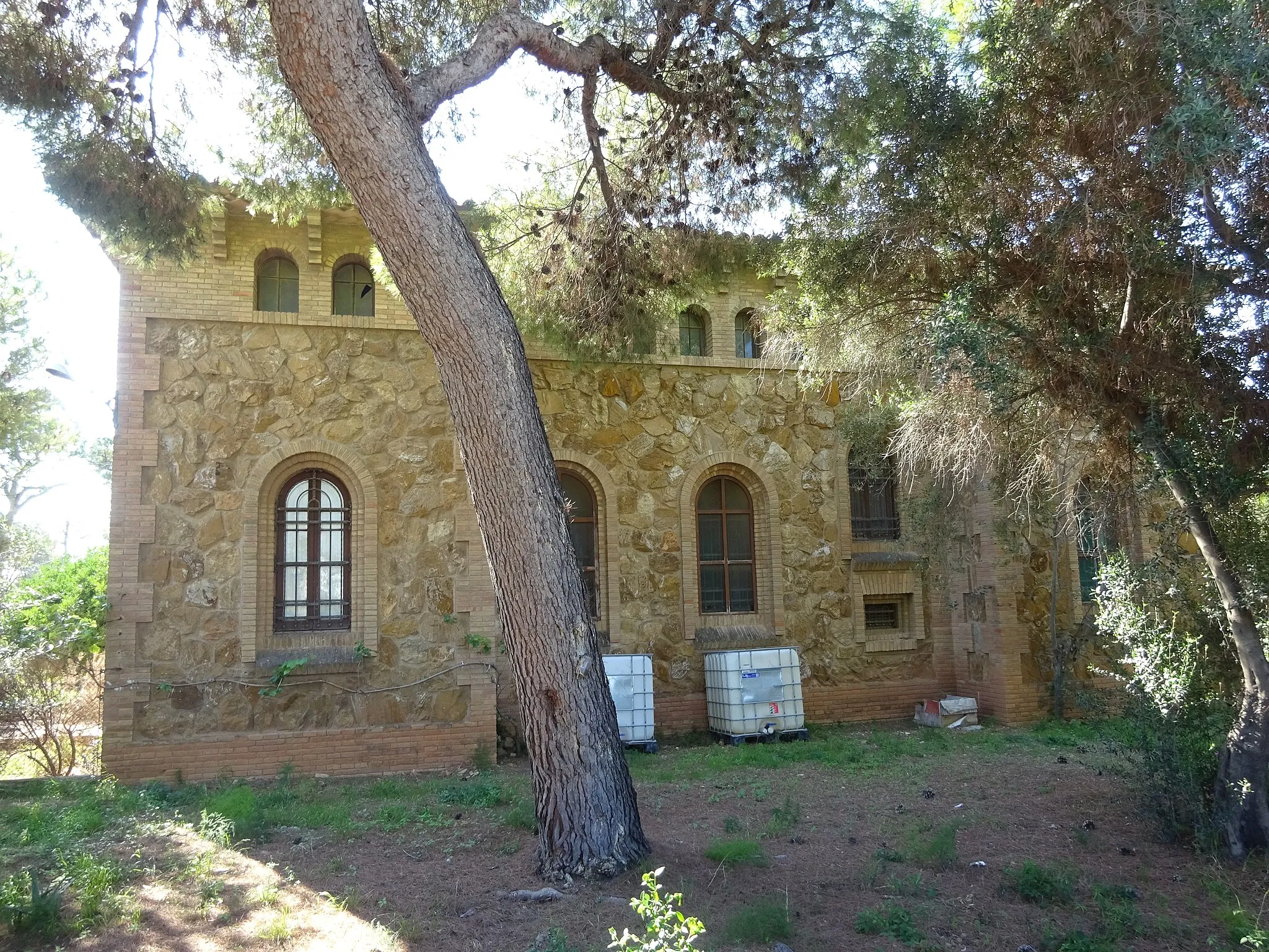 Photo showing: Casa Parroquial (Santa Coloma de Cervelló)