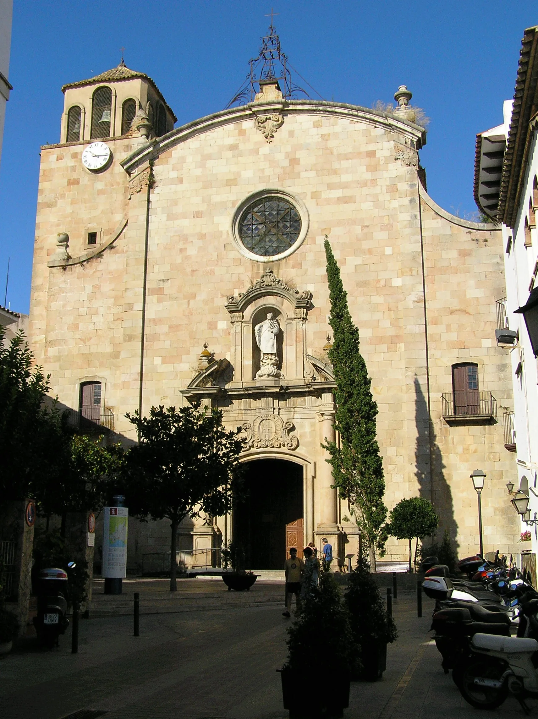 Photo showing: Tossa. Baroque church (XVIIIth century)