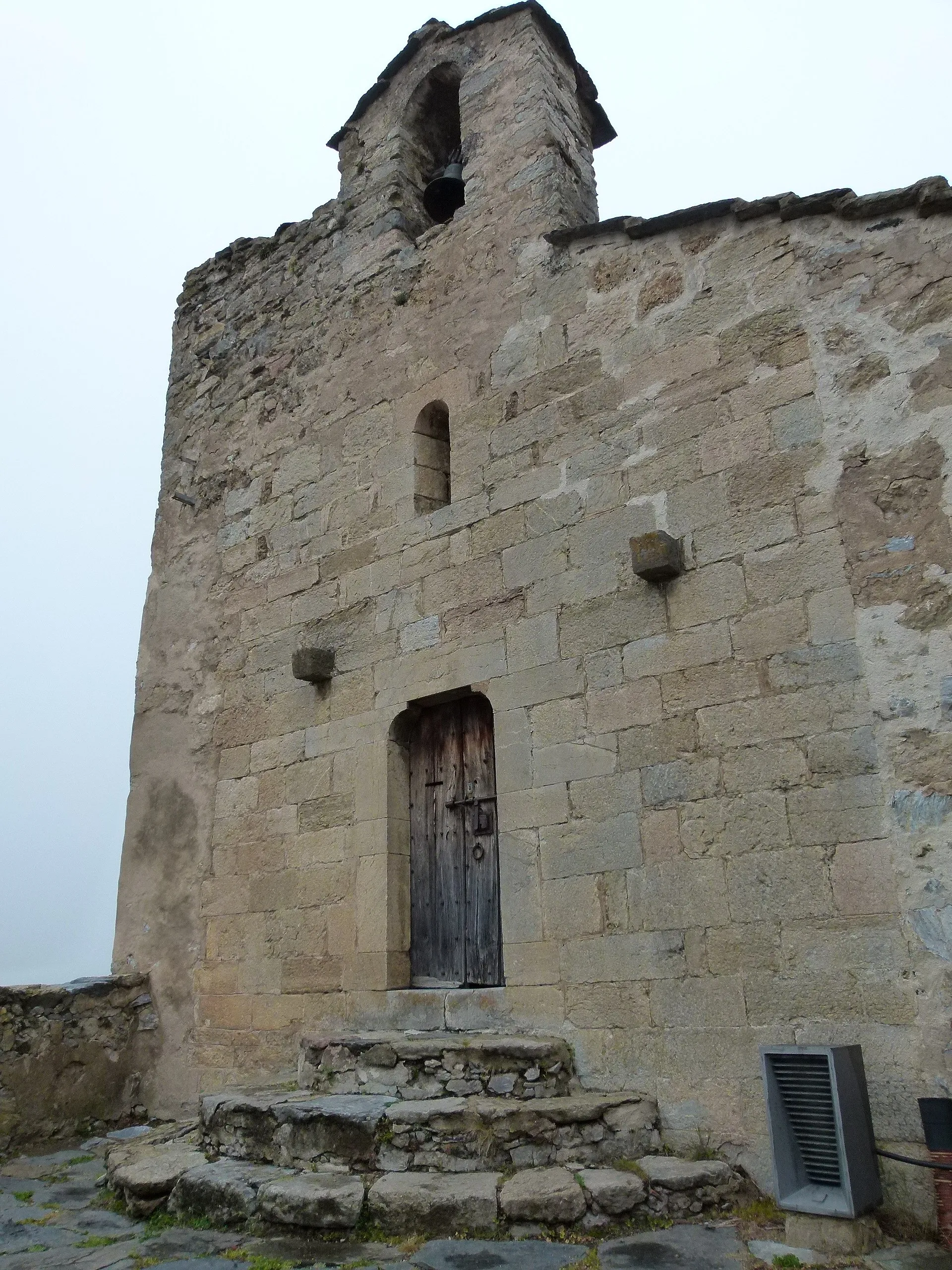 Photo showing: Façana de l'església de La Roca de Pelancà de dedicada a la Mare de Déu de la Pietat